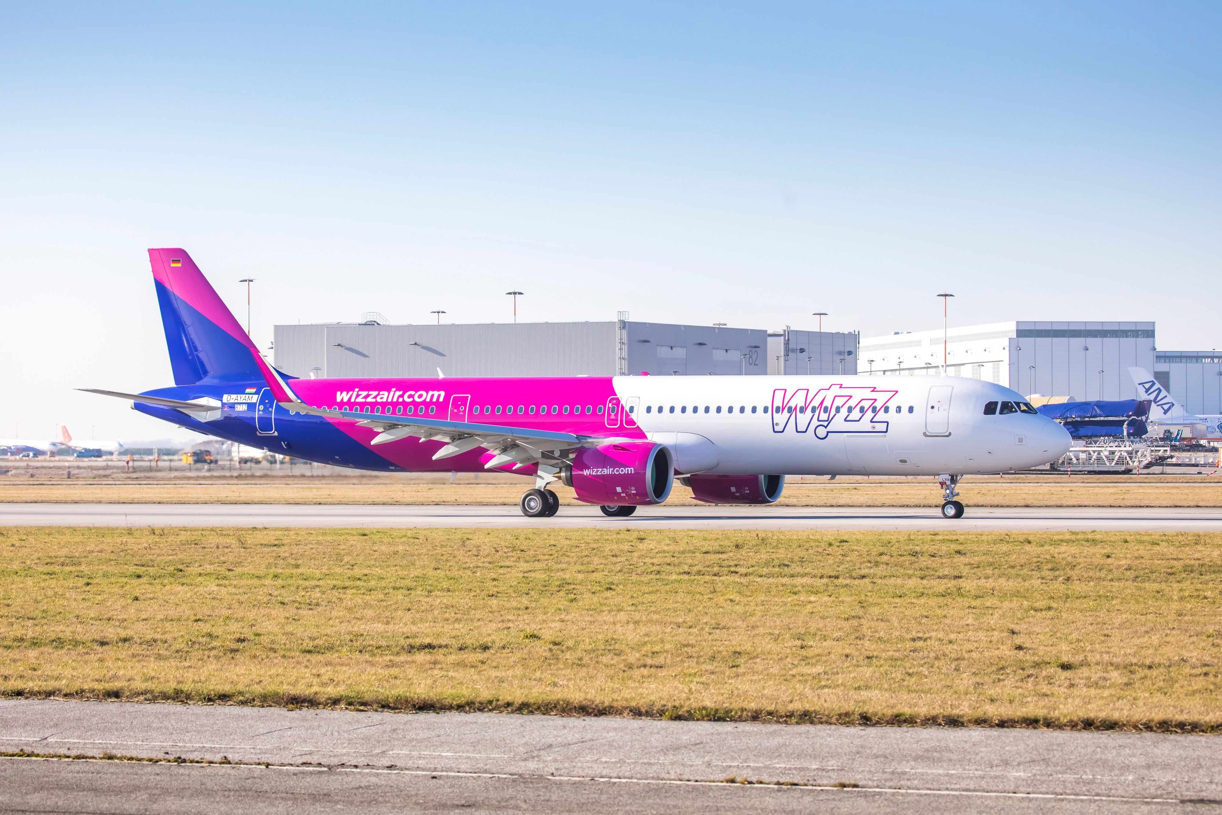 Wizz Air Airbus A321neo Taxiing In Sunny Conditions