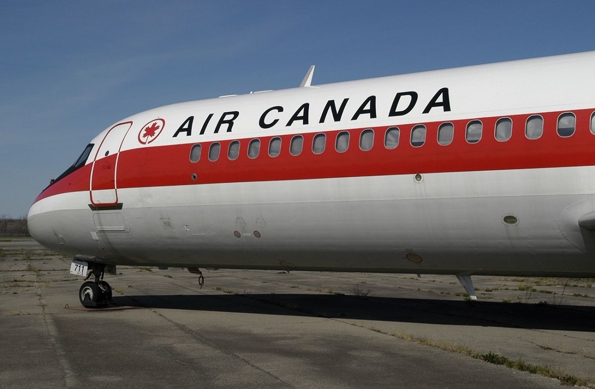Air Canada DC-9