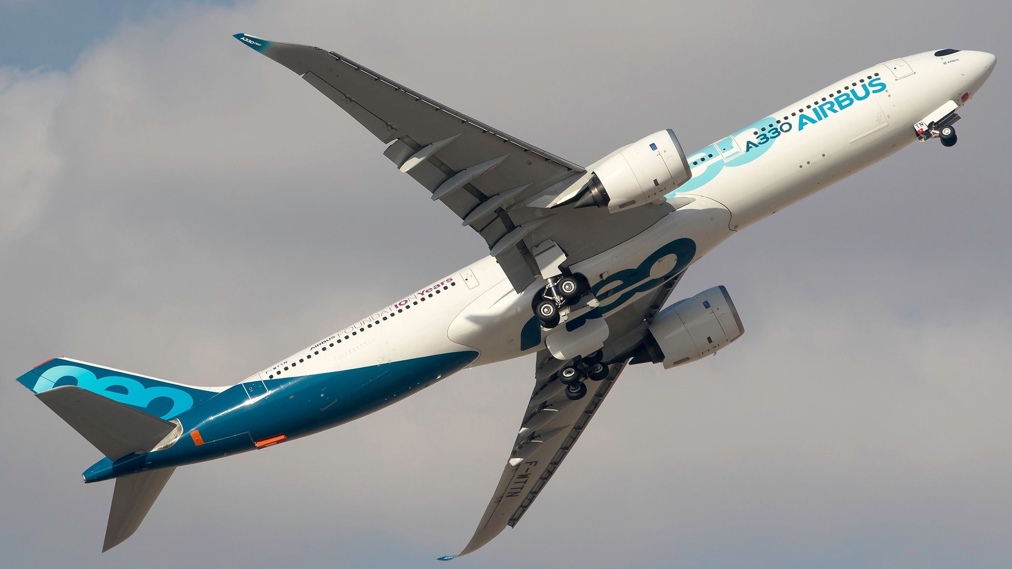 Airbus A330neo performing a fly-by over Dubai shutterstock_2287086765