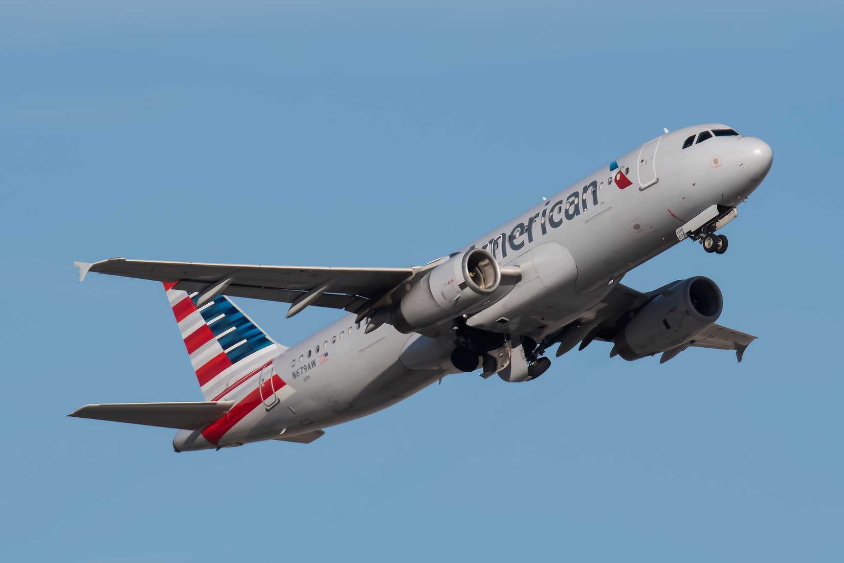 com :: Herpa Wings 1:500 - 538862 - Latam Airlines Chile Airbus A320