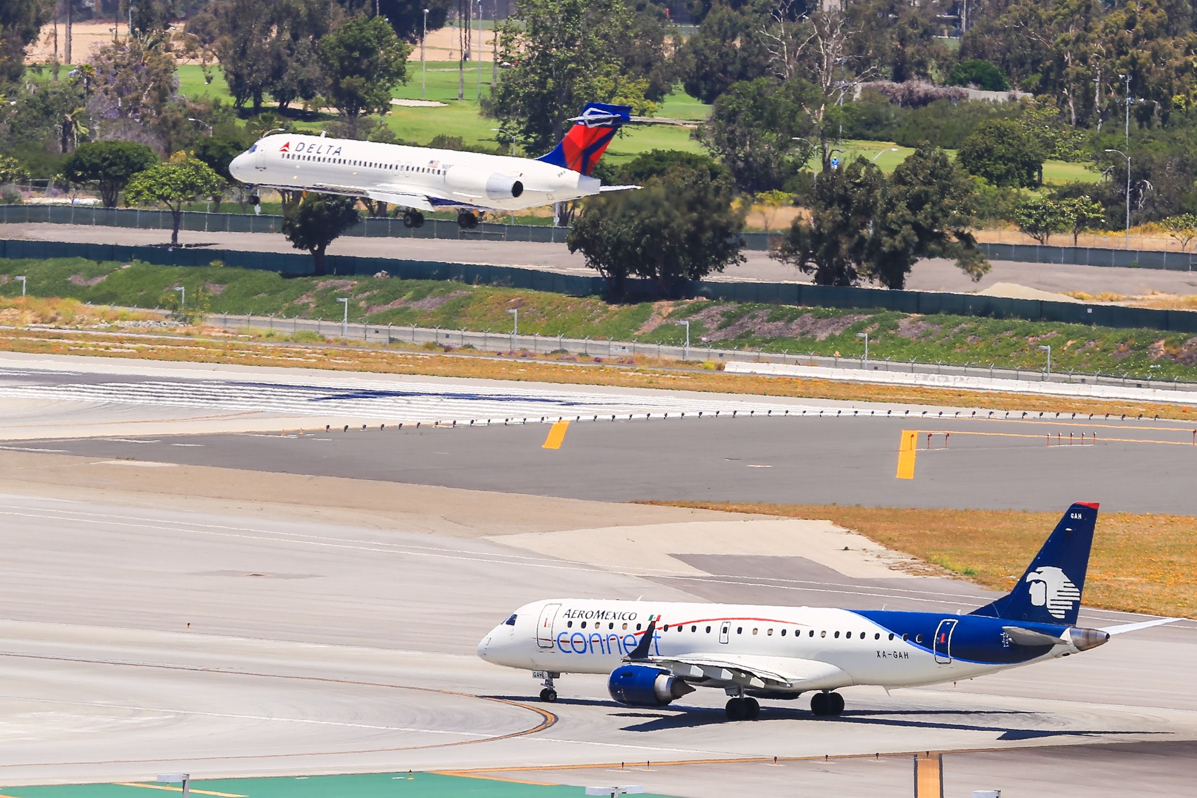 An Aeromexico and Delta Air Lines aircraft at LAX shutterstock_1497571445