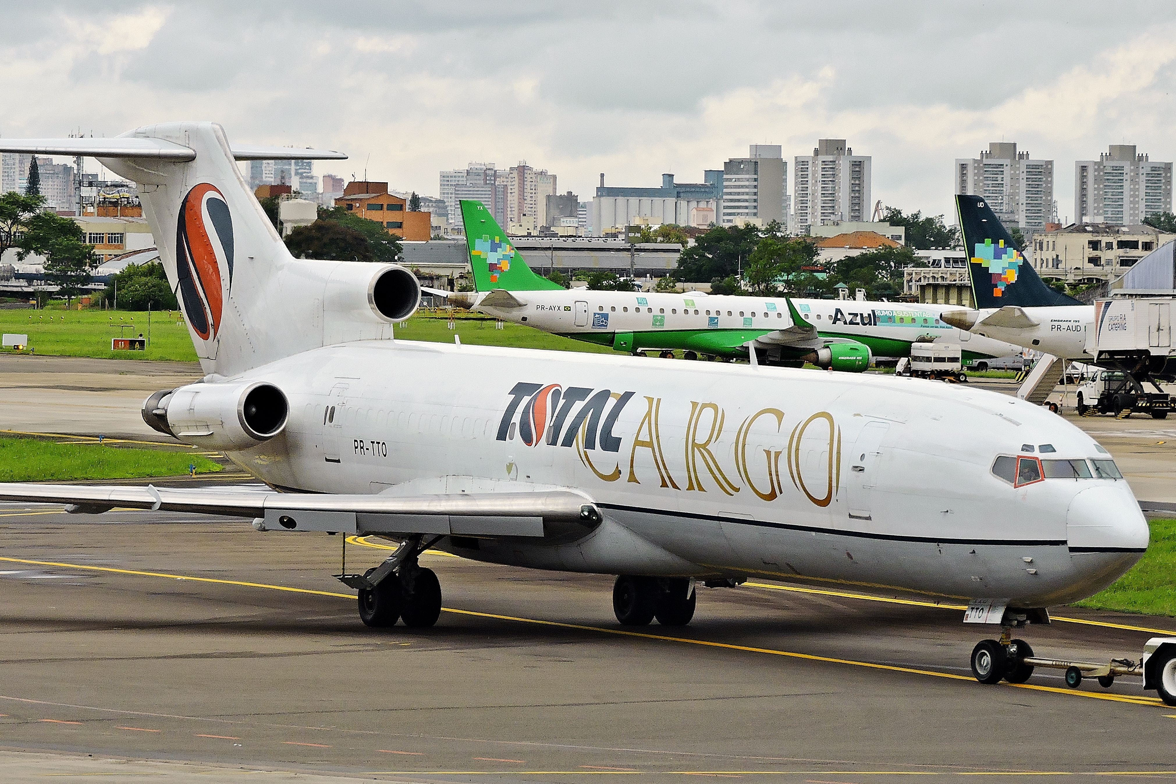 Boeing 727-200F_TOTAL_CARGO_-3