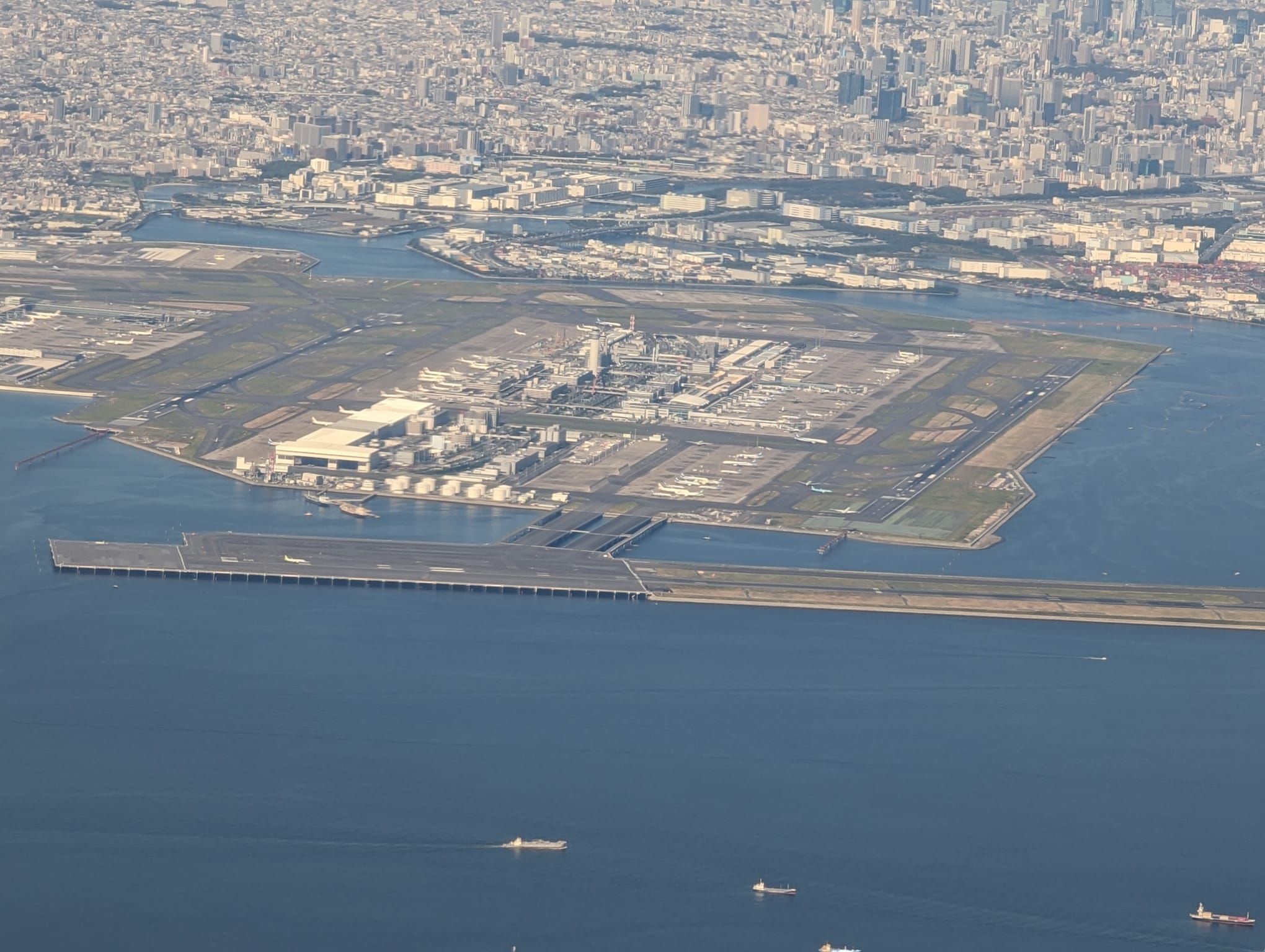 Haneda Airport from flight overhead
