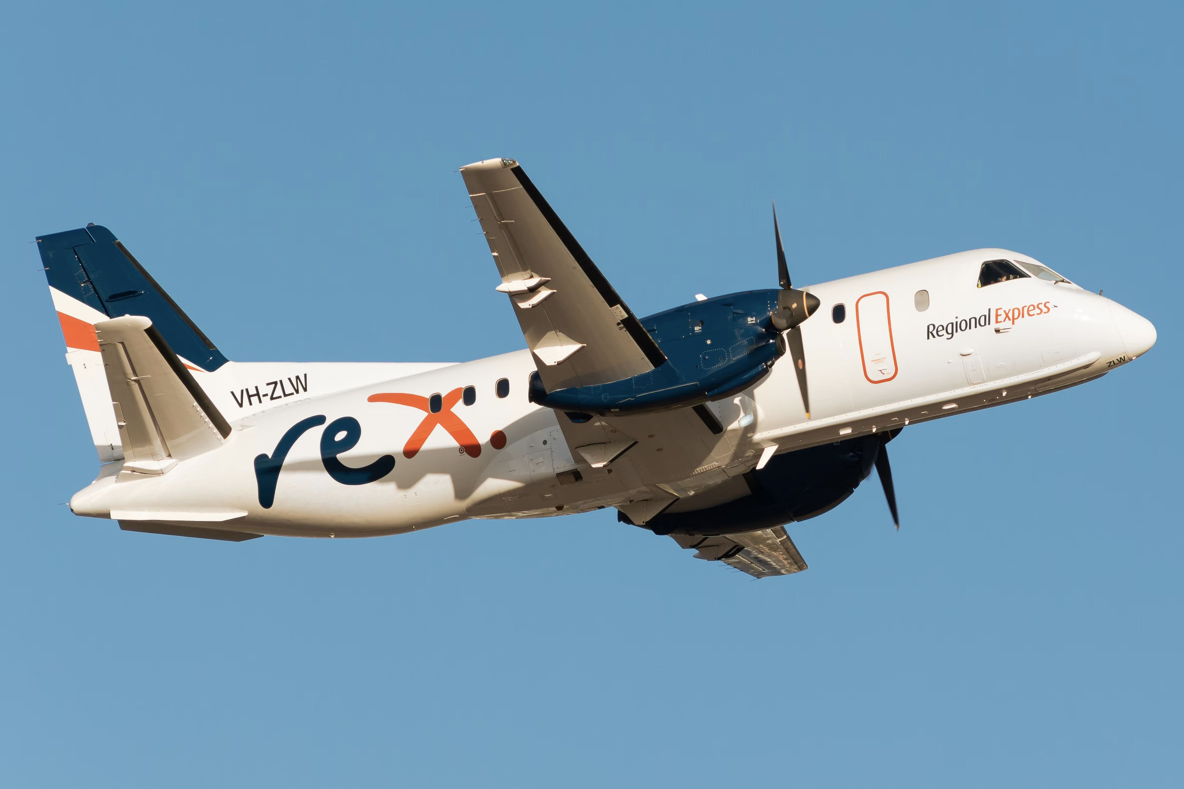 Rex Saab 340 flying 