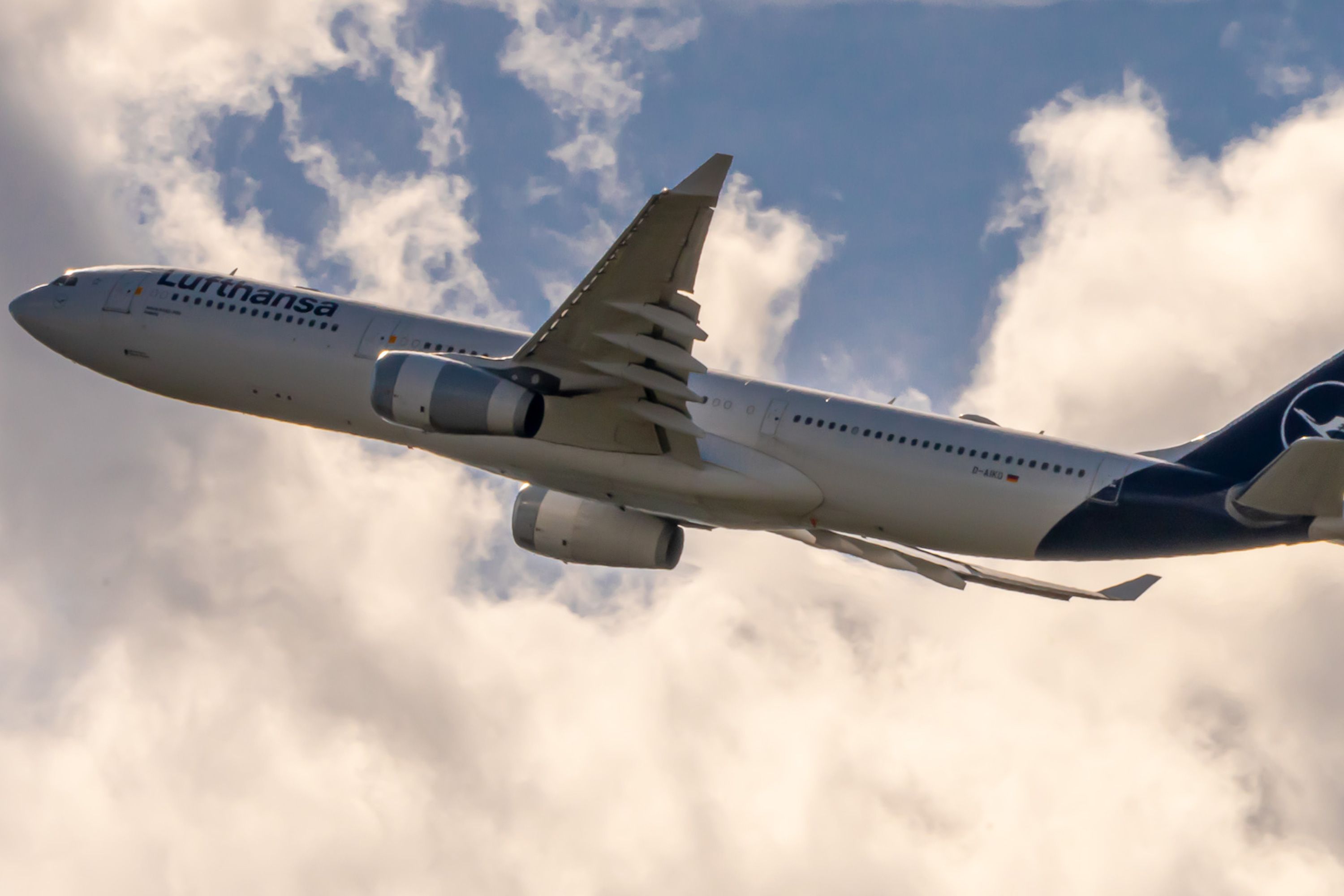 Lufthansa A330 Into Cloud