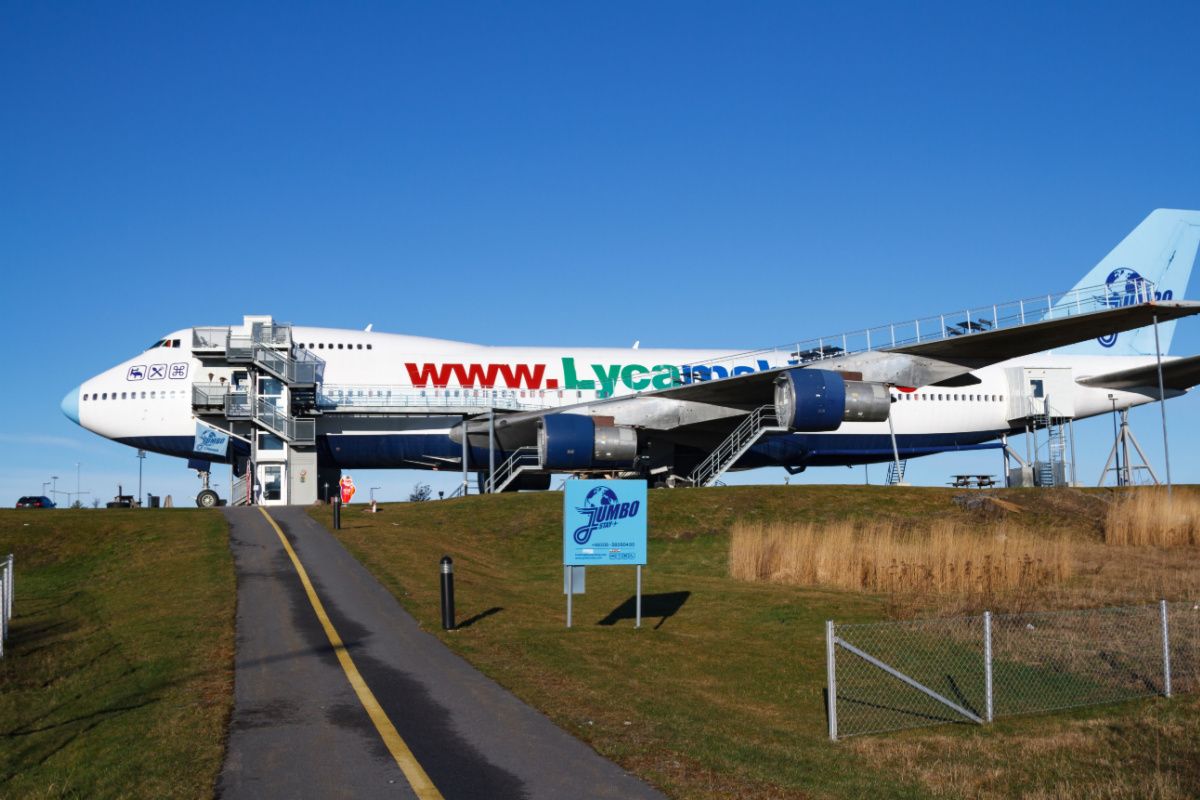 Jumbo Stay hostel Boeing 747-200 near Arlanda Airport