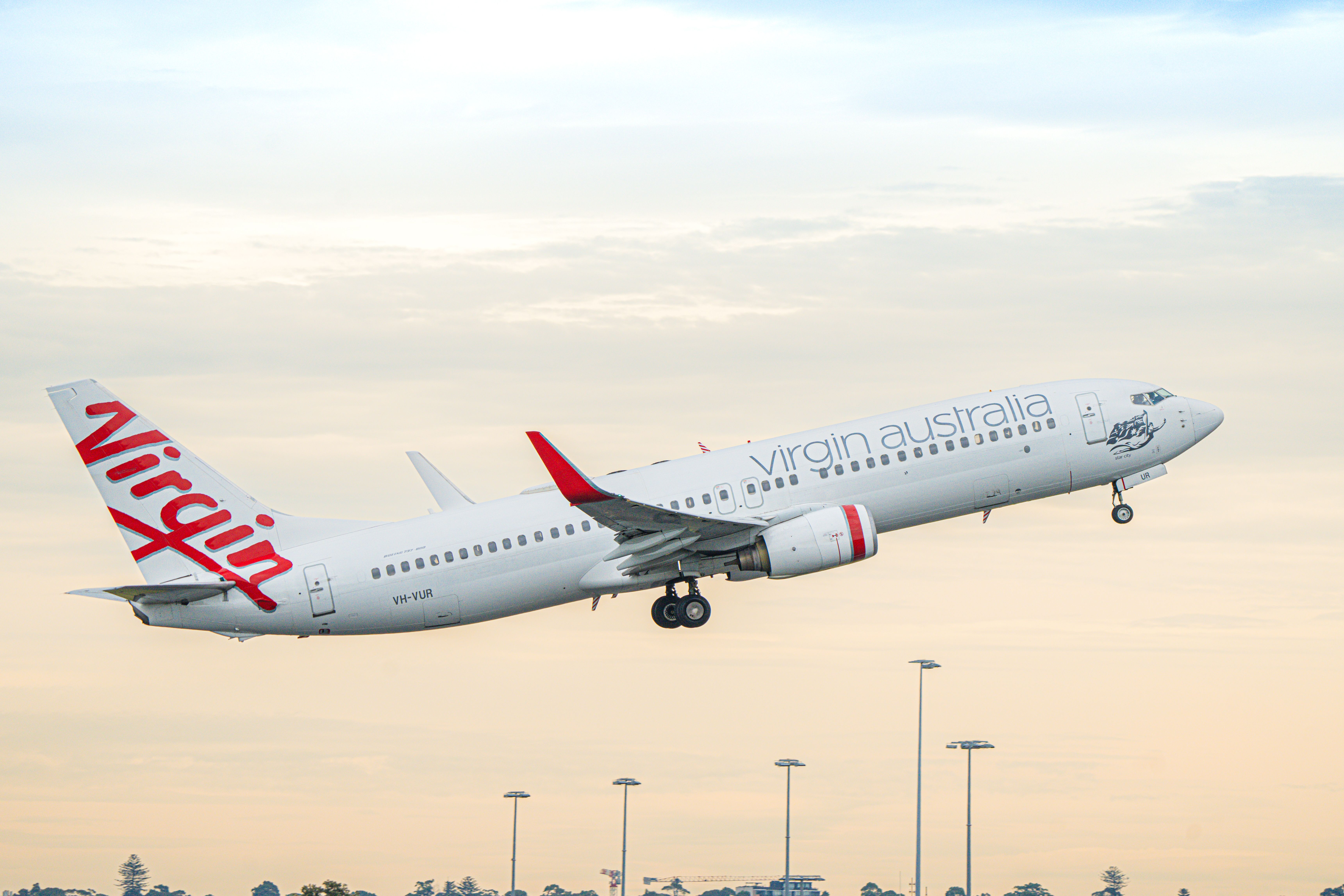 Lukas Souza 03-27-23 SYD - Virgin Australia Boeing 737-800 (3) (1)