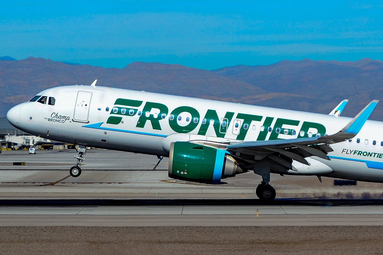 N307FR_Frontier_Airlines_2017_Airbus_A320-251N_-_cn_7472__Champ_The_Bronco__(46128260915)_3_2