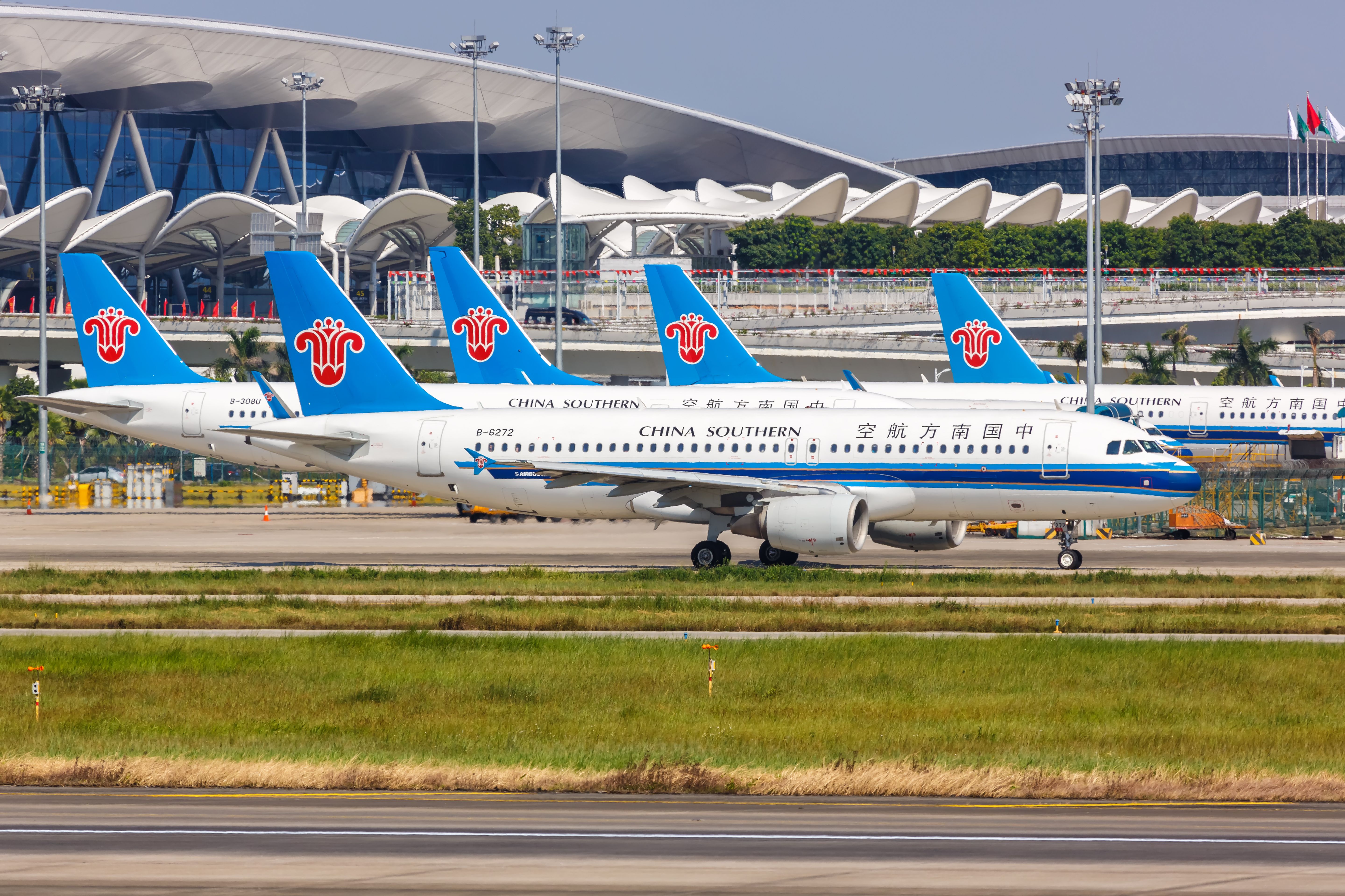 September_24_2019_China_Southern_Airlines_Airbus_ A320_at_Guangzhou_Baiyun_airport_(CAN)_1755972437