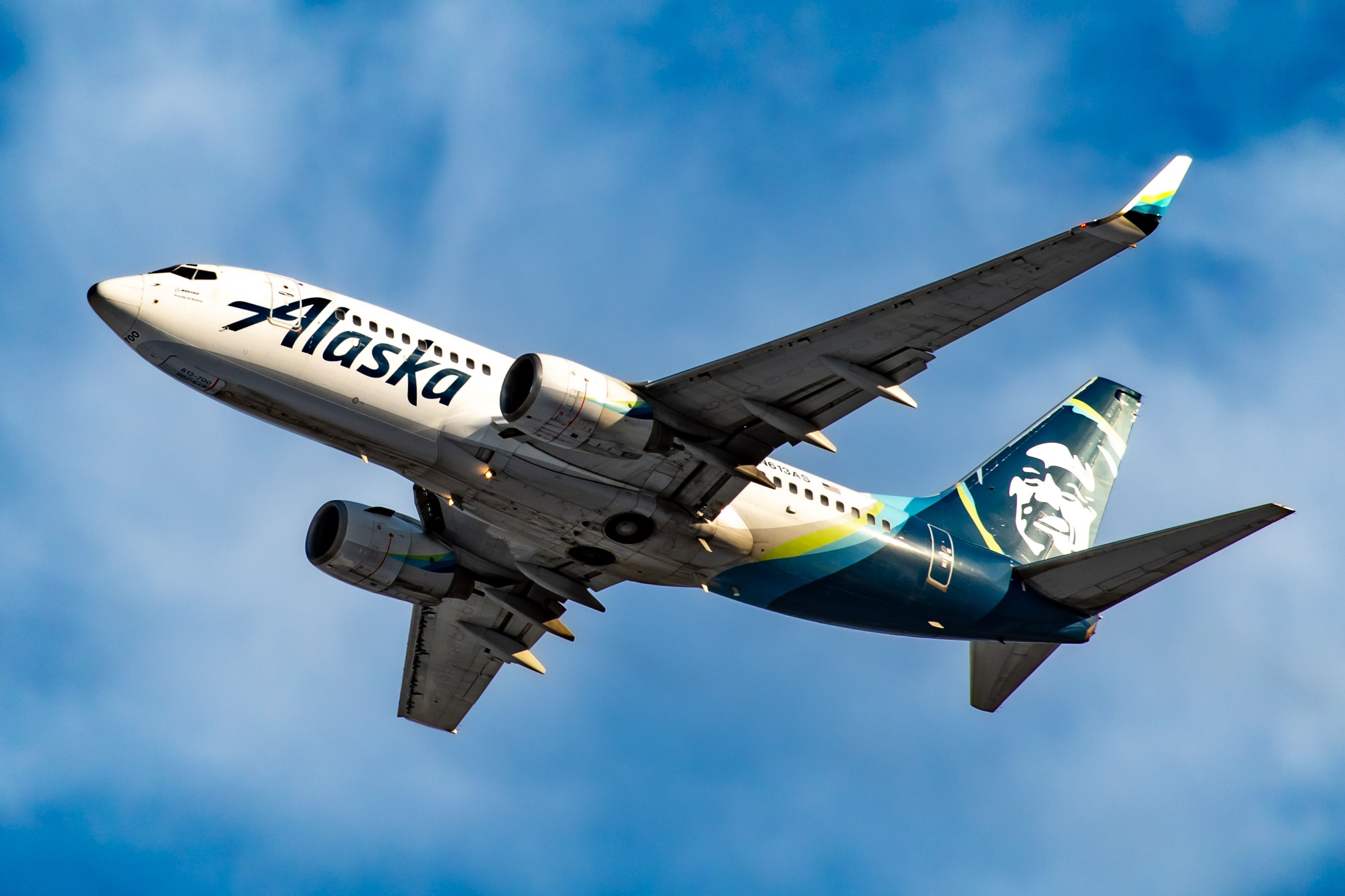 SF_Climbing N613AS, Alaska Airlines Boeing 737-700 (4x6)_JAK