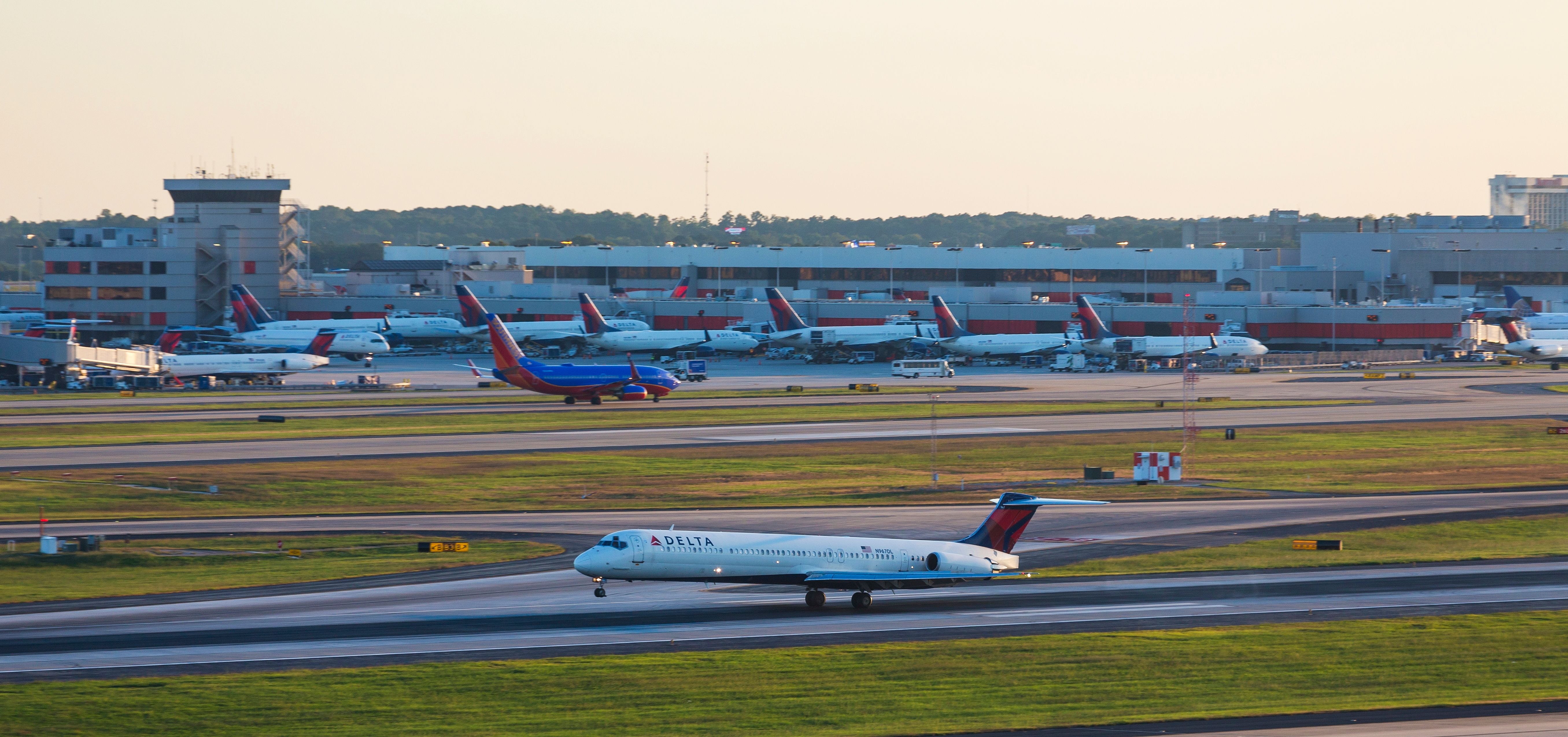 A Delta Air Lines plane takes off from Atlanta (ATL)