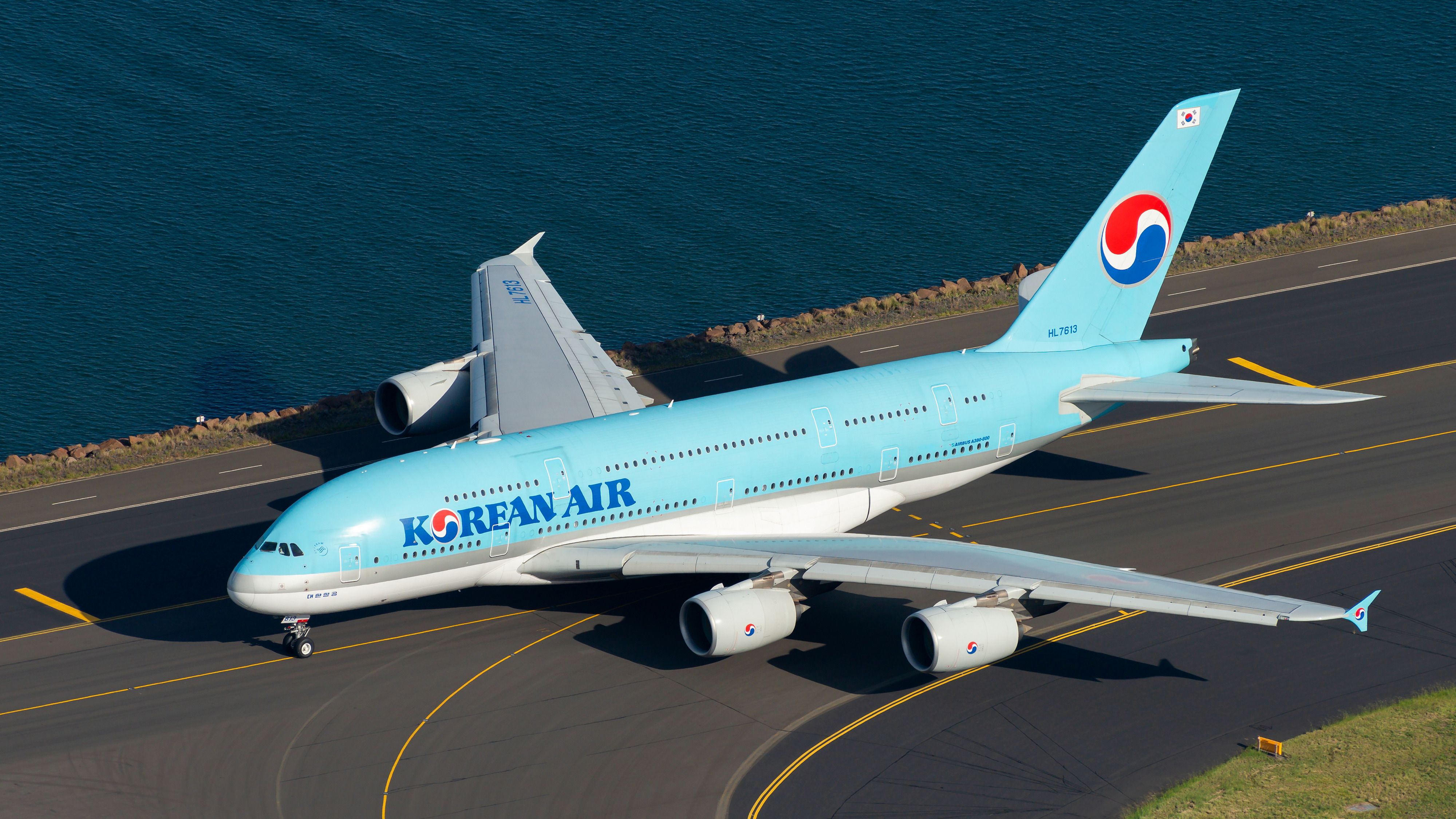 A Korean Air Airbus A380