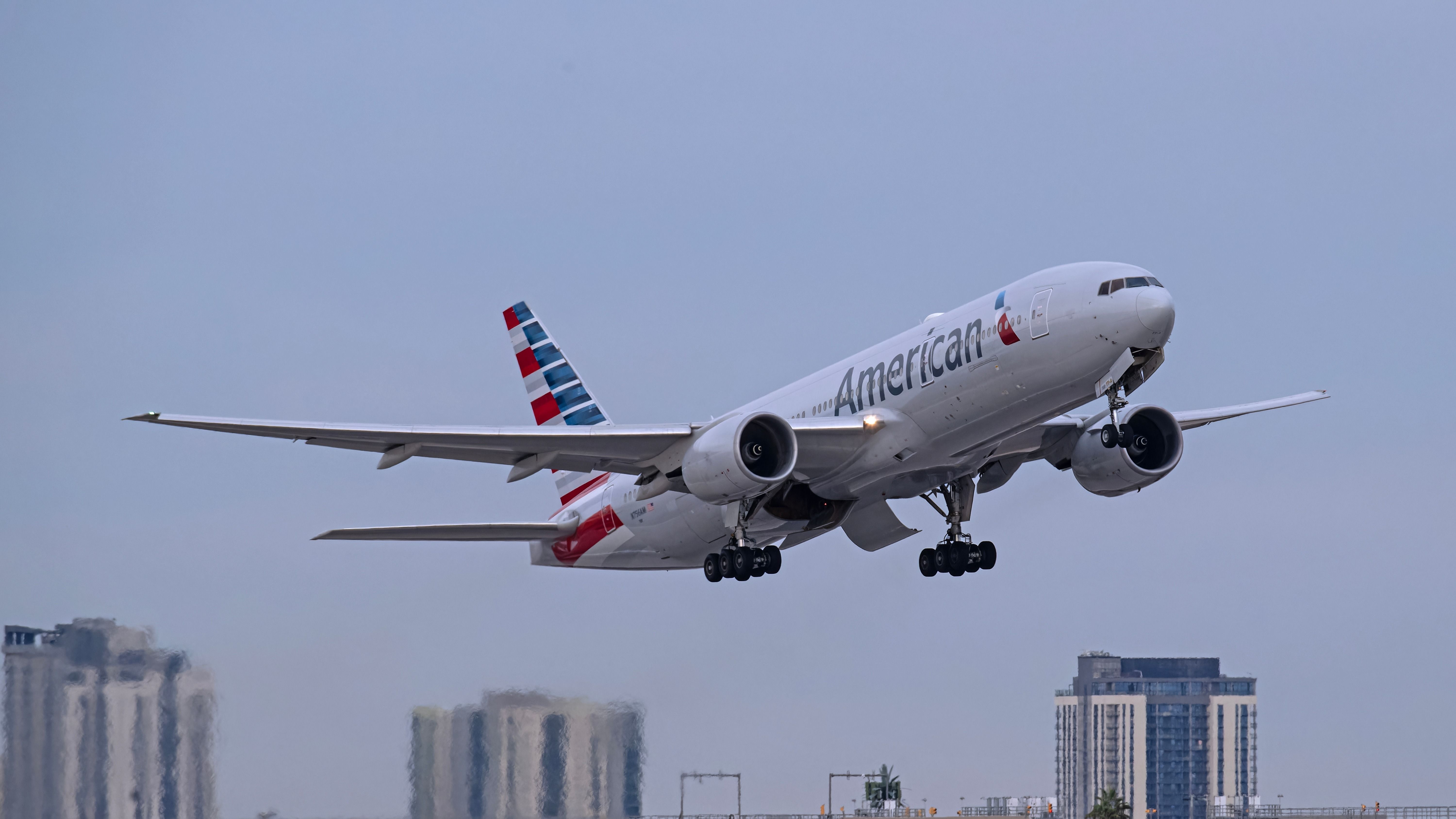 When Will American Airlines Retire The Boeing 777-200?