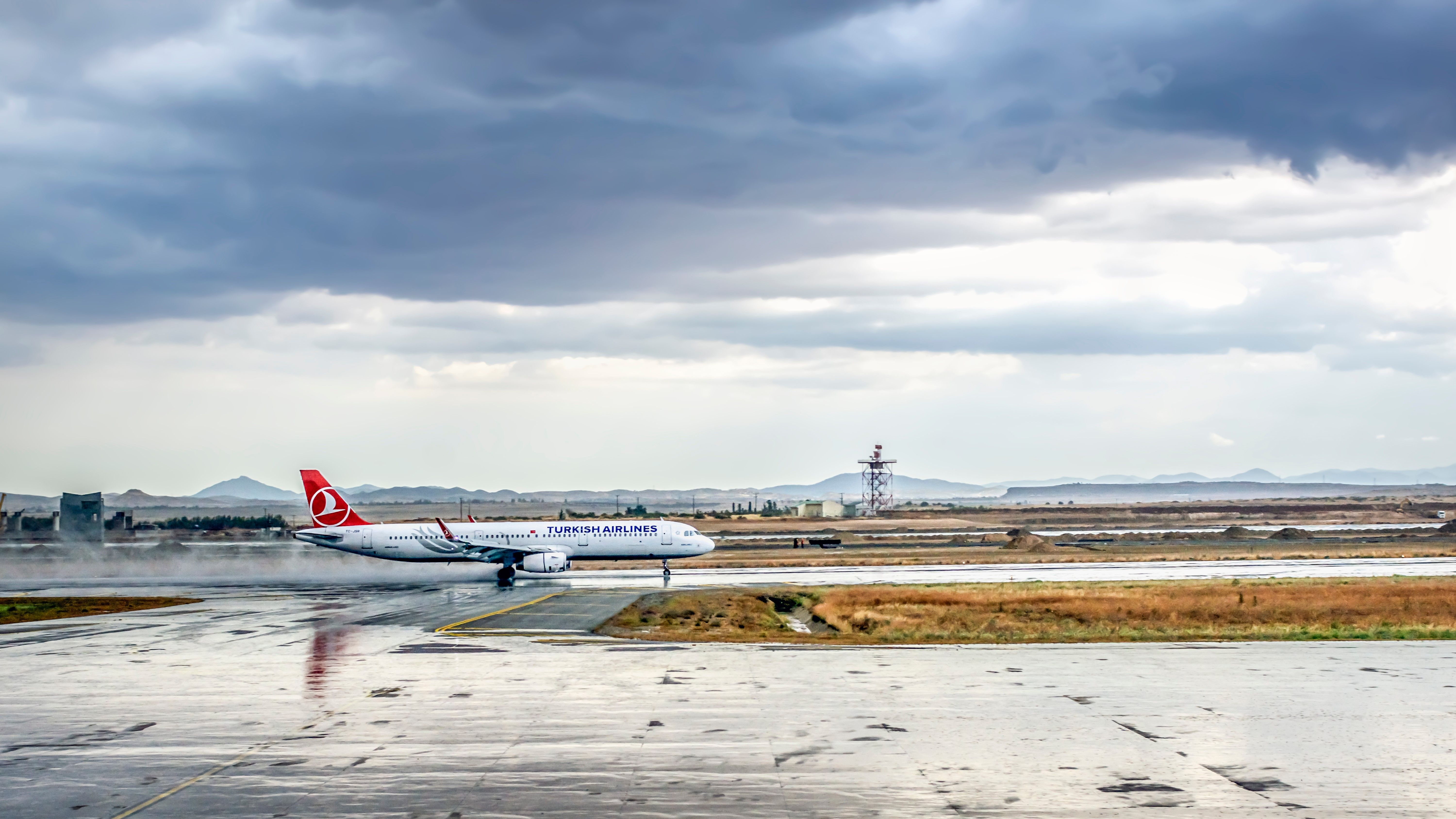 Turkish Airlines Airbus A321 at Ercan Airport