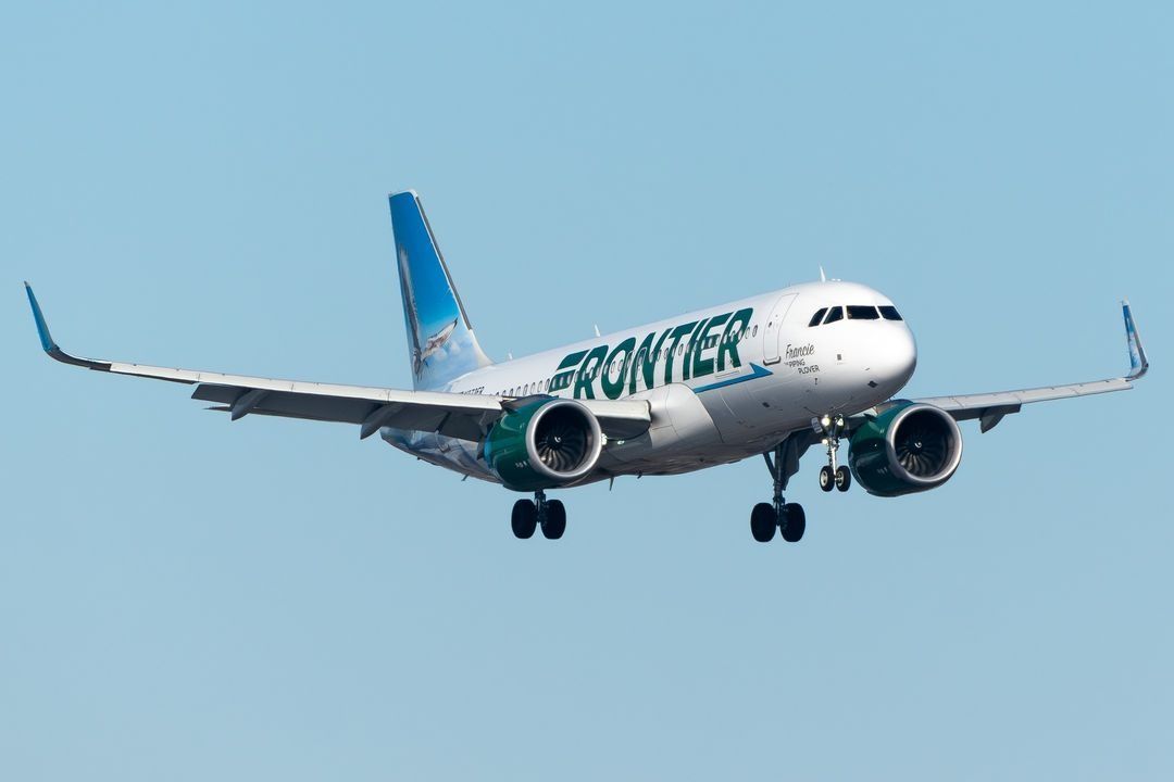 Frontier Aircraft landing