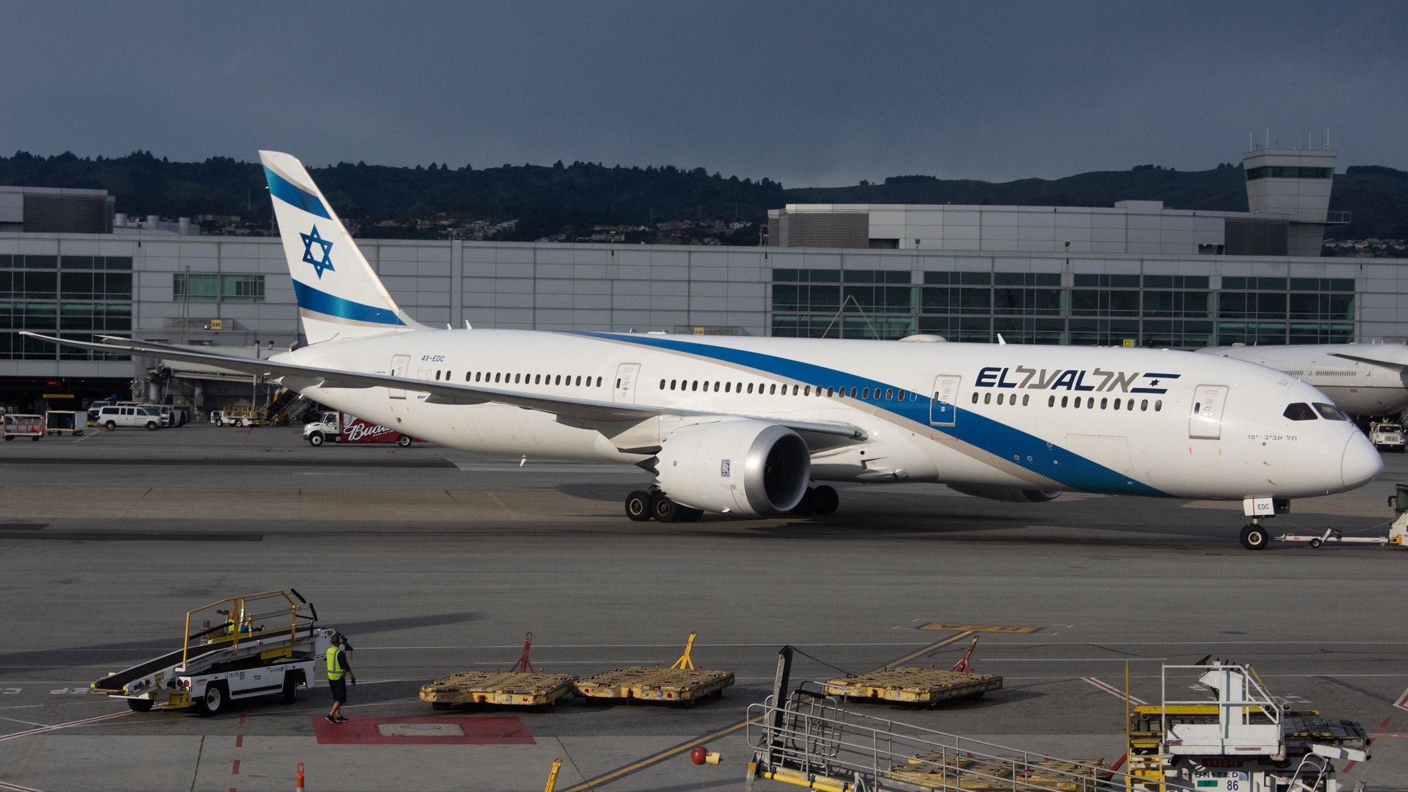 EL AL Signs Preliminary Order For Up To 9 More Boeing 787-9 Dreamliners