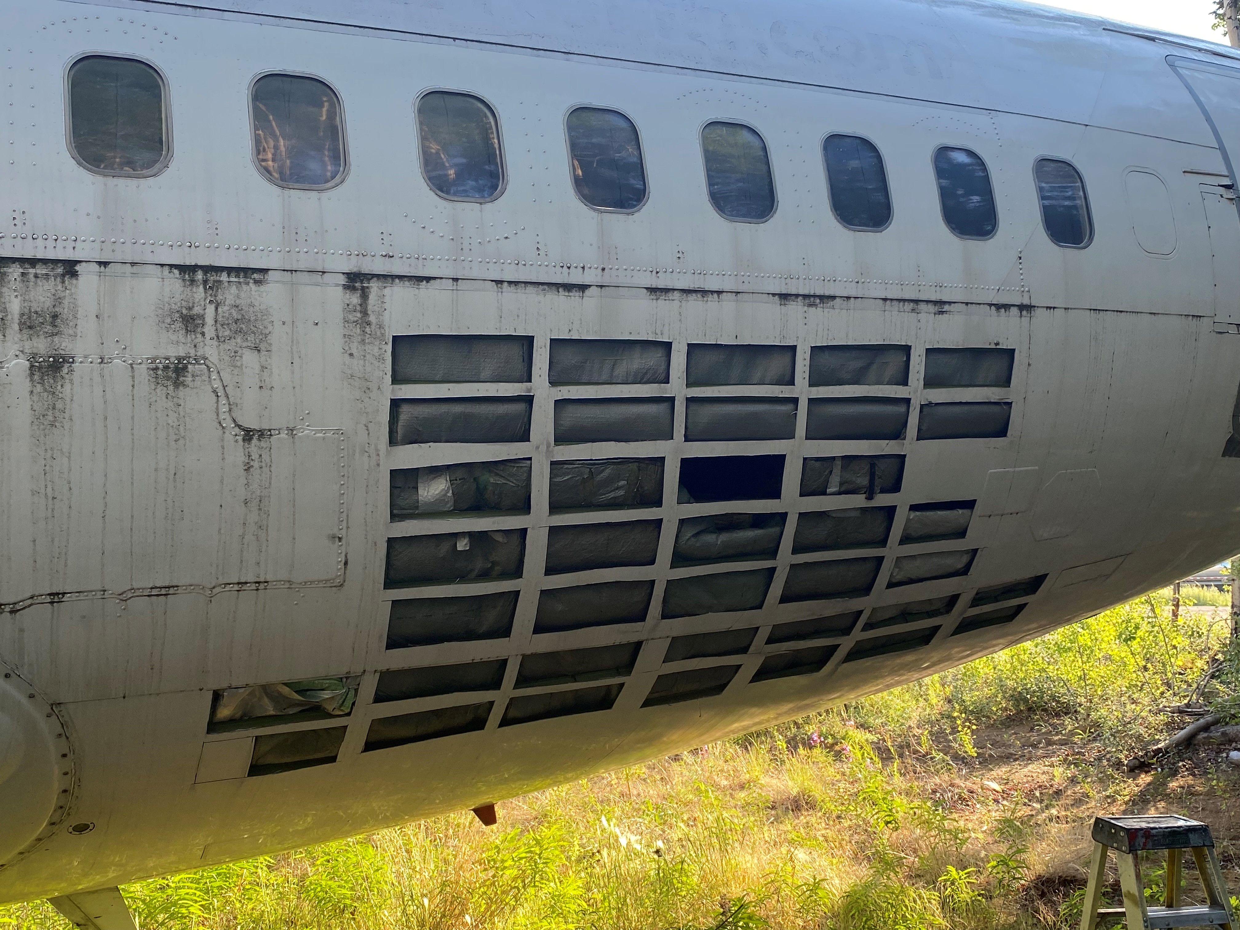 Air North Boeing 737-200 being scrapped for AviationTags