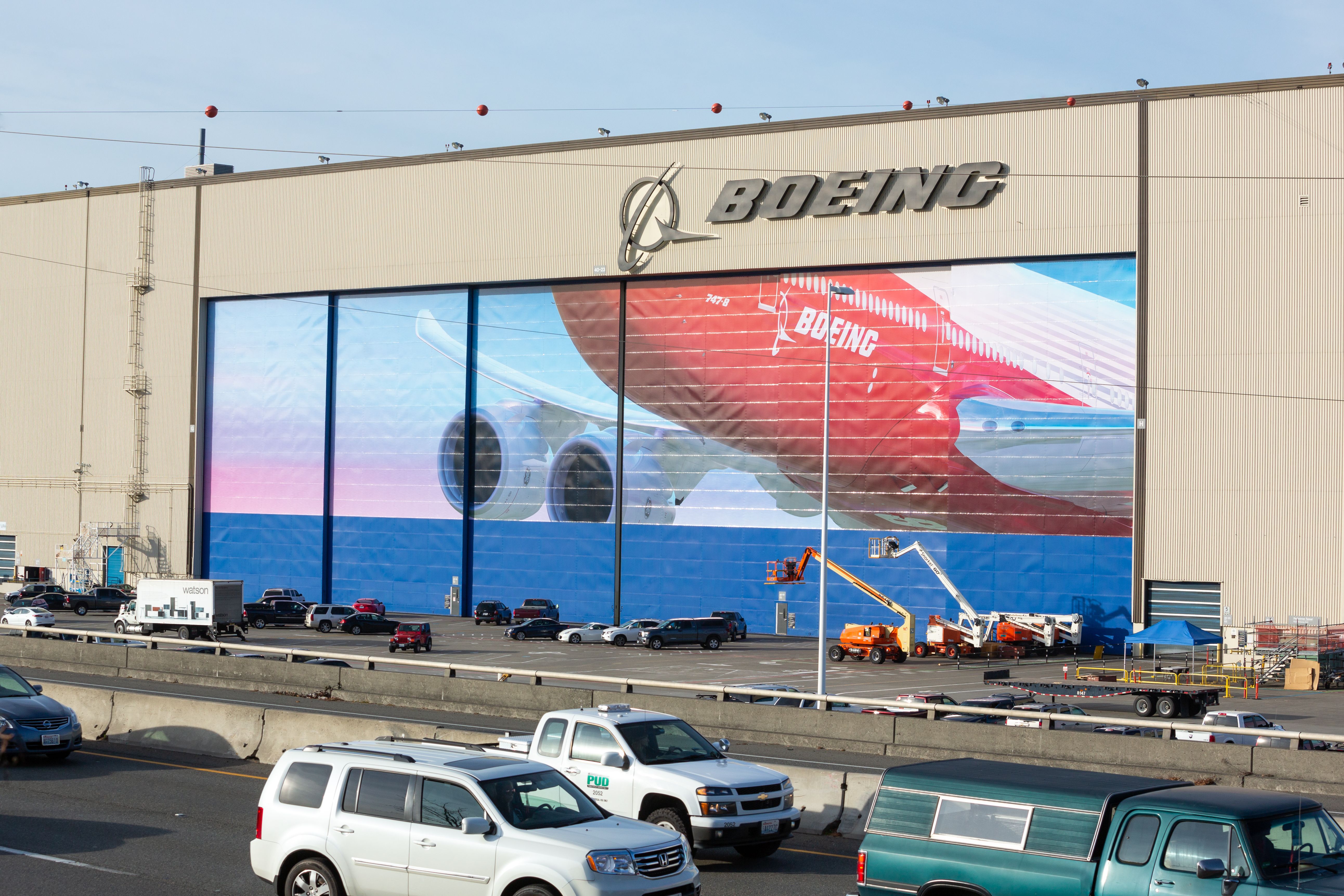 Boeing assembly site at Everett, Washington shutterstock_1558252997
