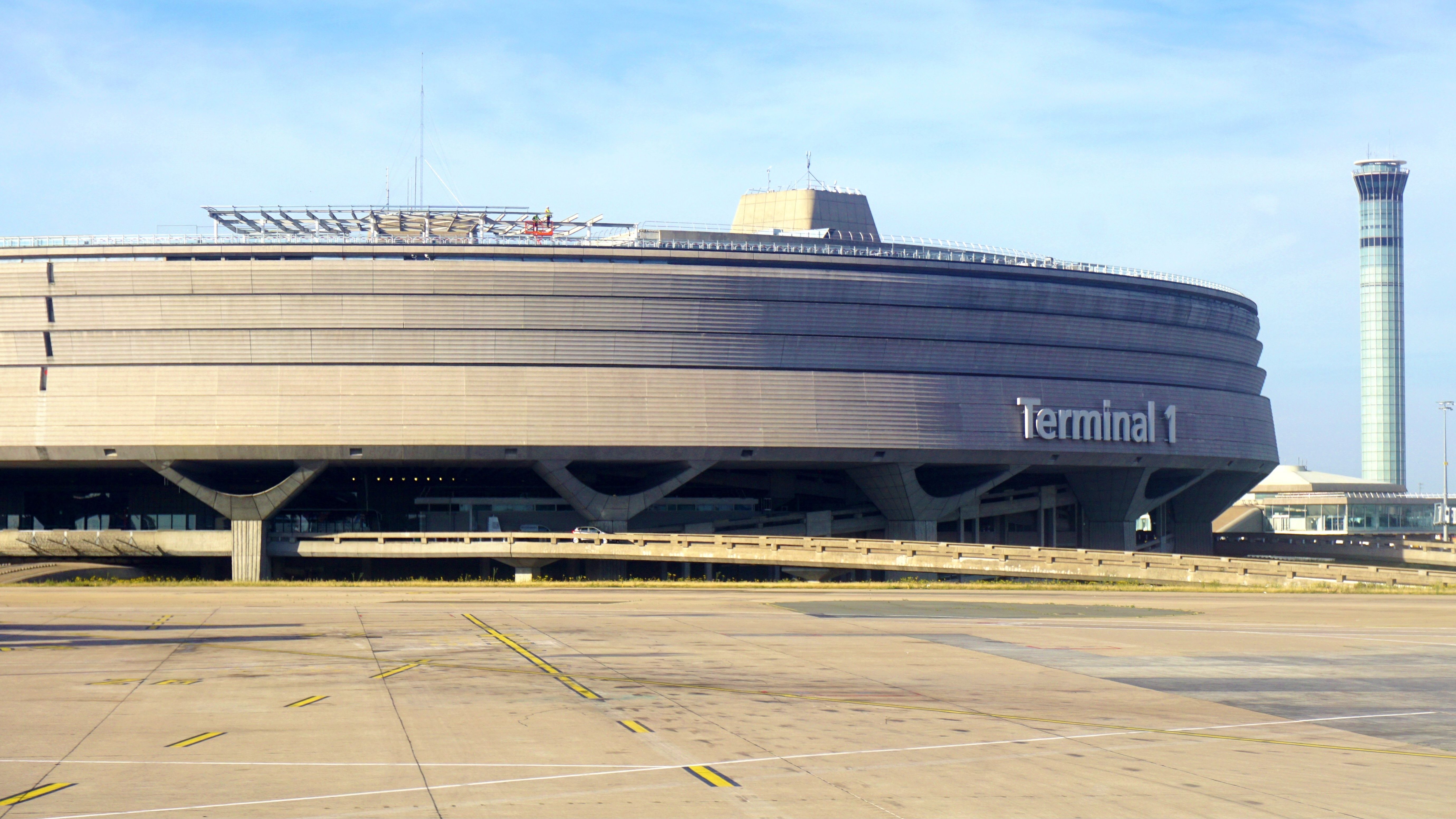 A photo of the Terminal 1 building at Paris Charles De Gaulle Airport.