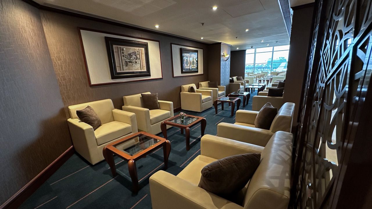 The Emirates Lounge in Hong Kong seating area