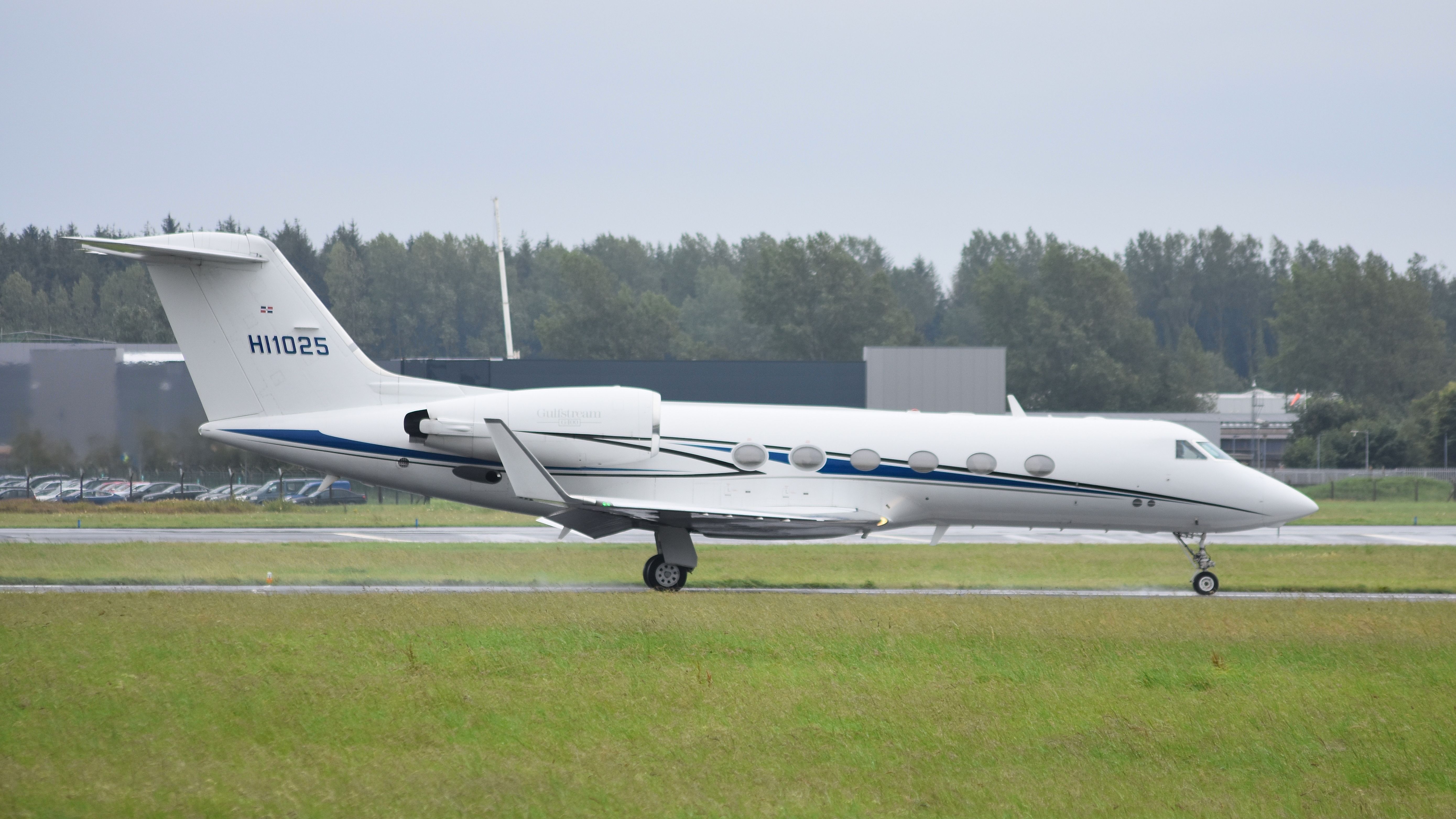 HI1025 Gulfstream G400