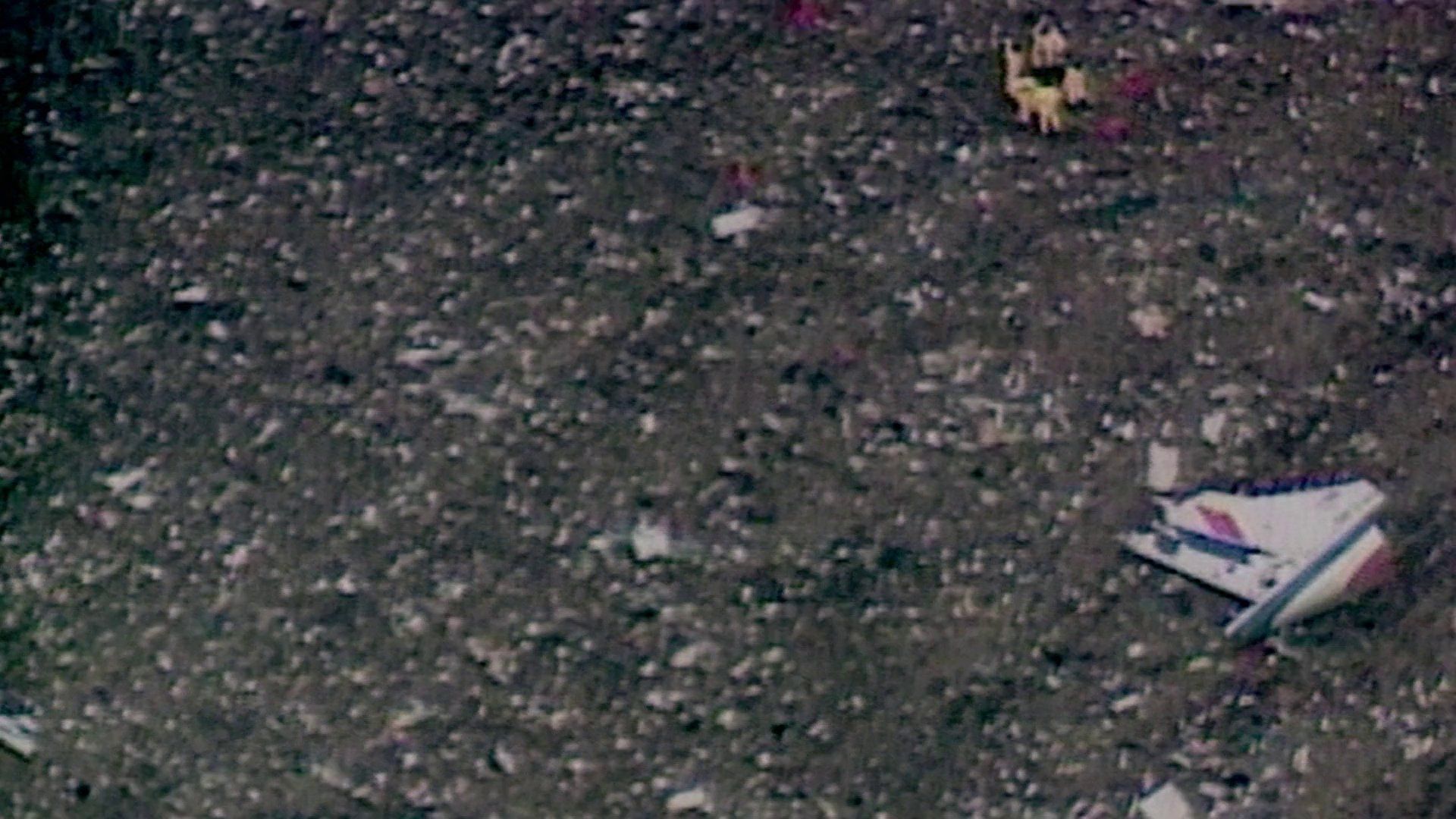 Wreckage at the crash site of American Eagle Flight 4184.