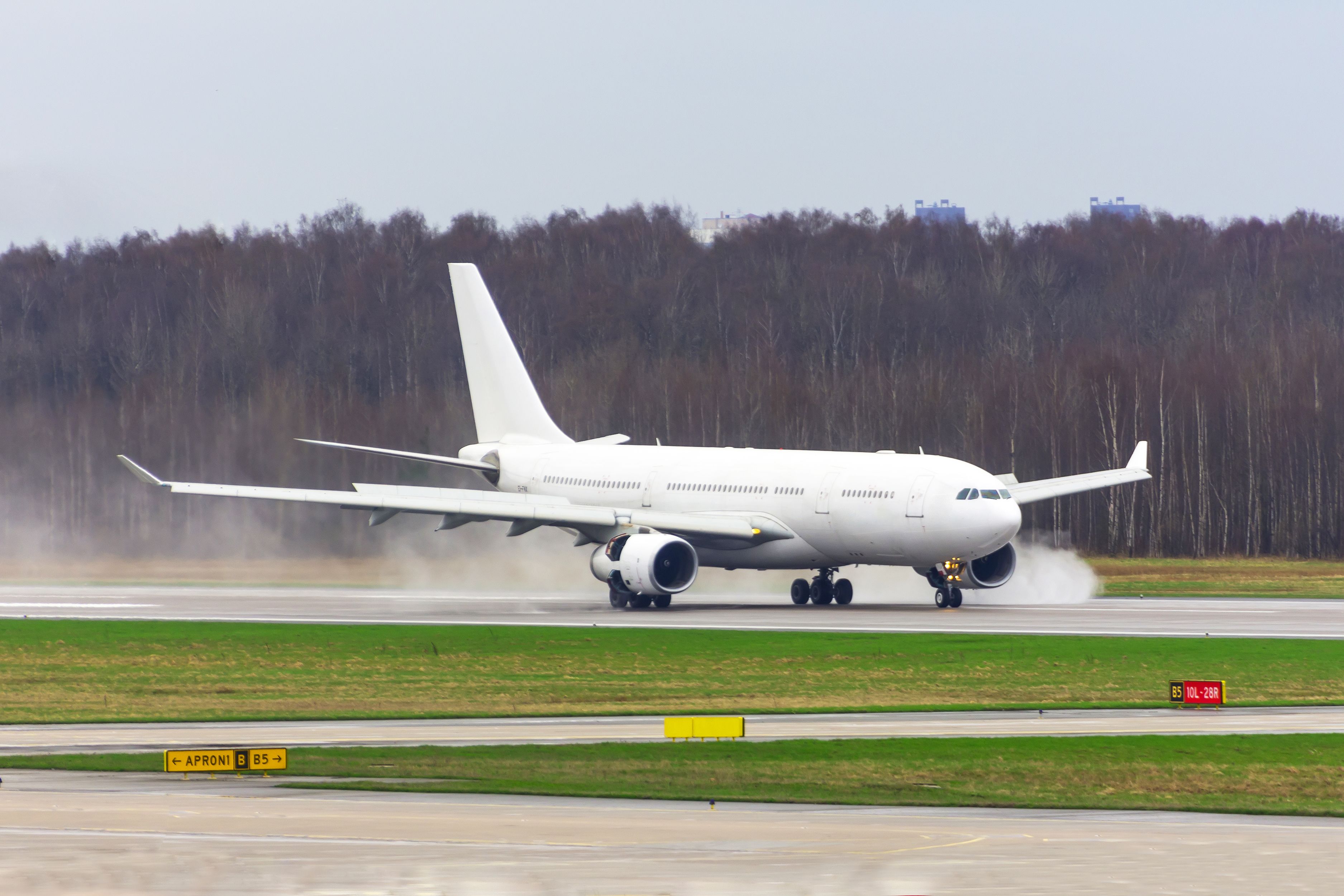 How Aquaplaning Can Impact Aircraft Operations