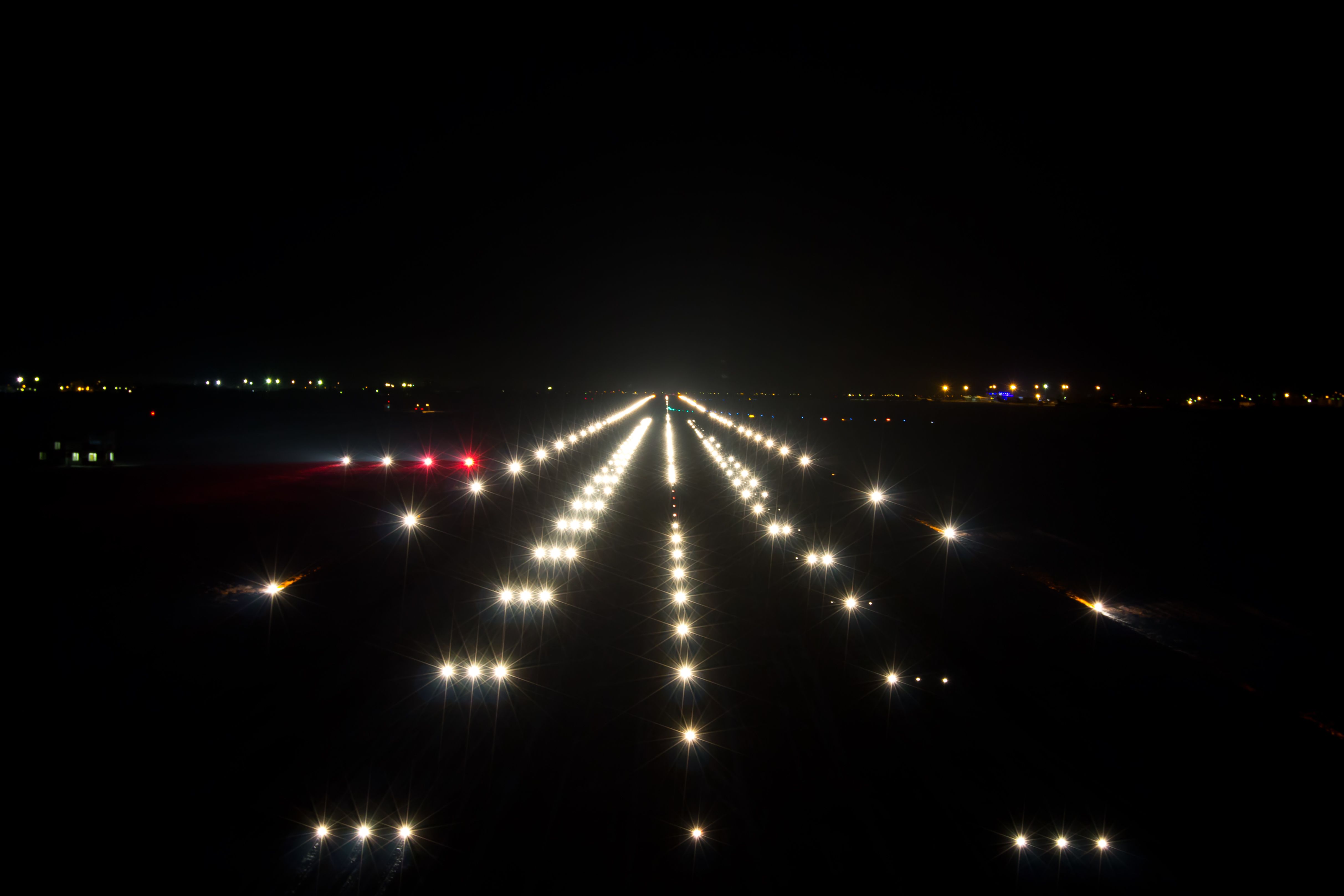 Runway Lights Were “Not Working” During Delta Air Lines Airbus A330-200 ...