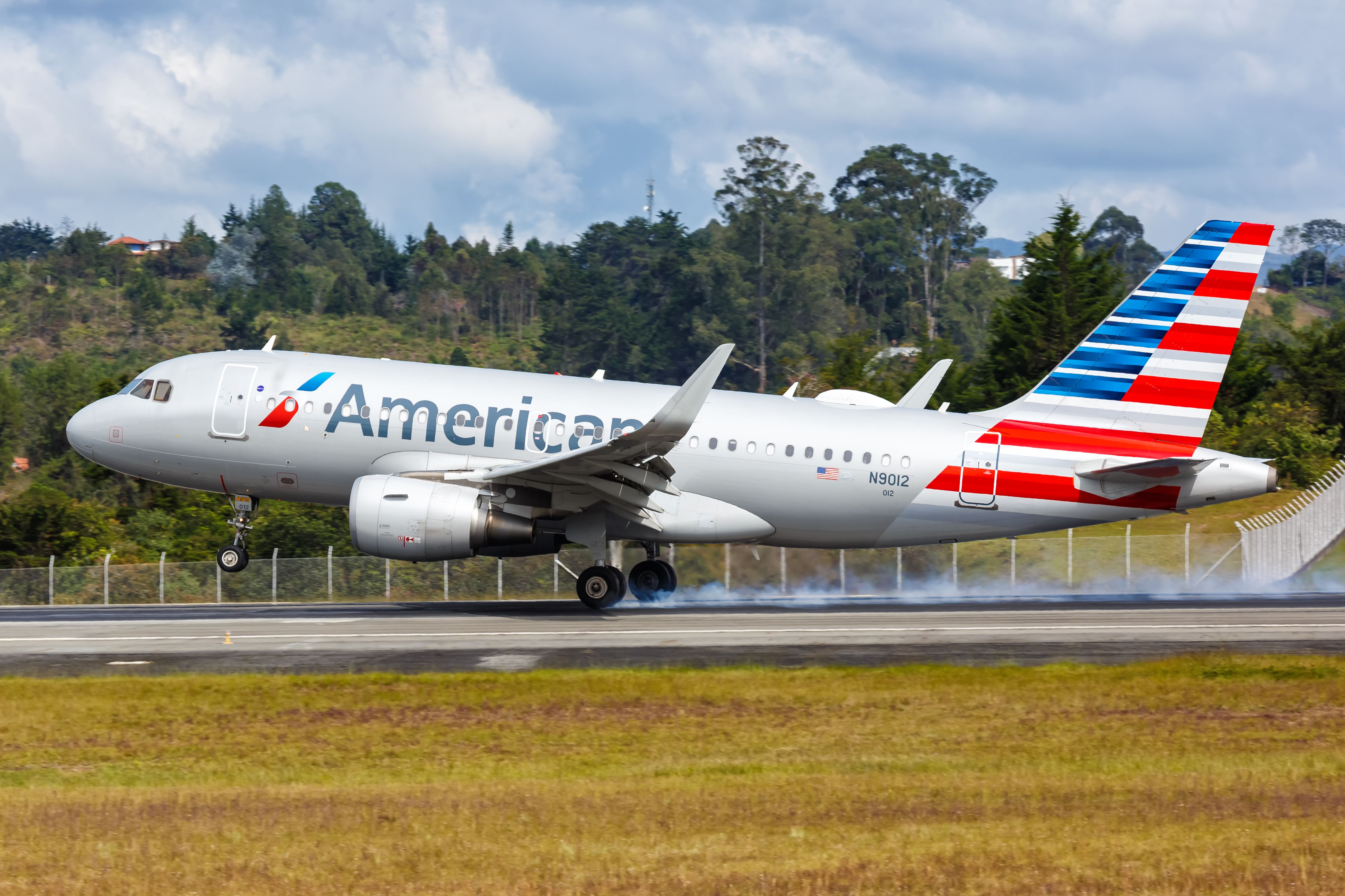 An American Airlines Airbus A319-115 as it lands.