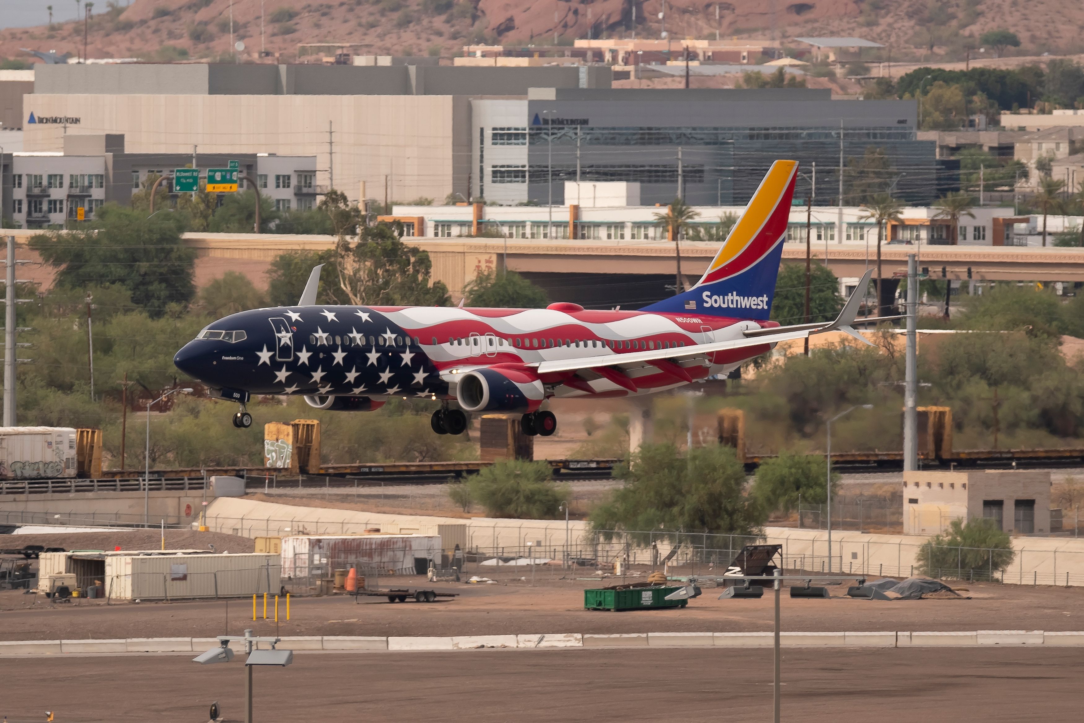 A Southwest Airlines Boeing 737 landing