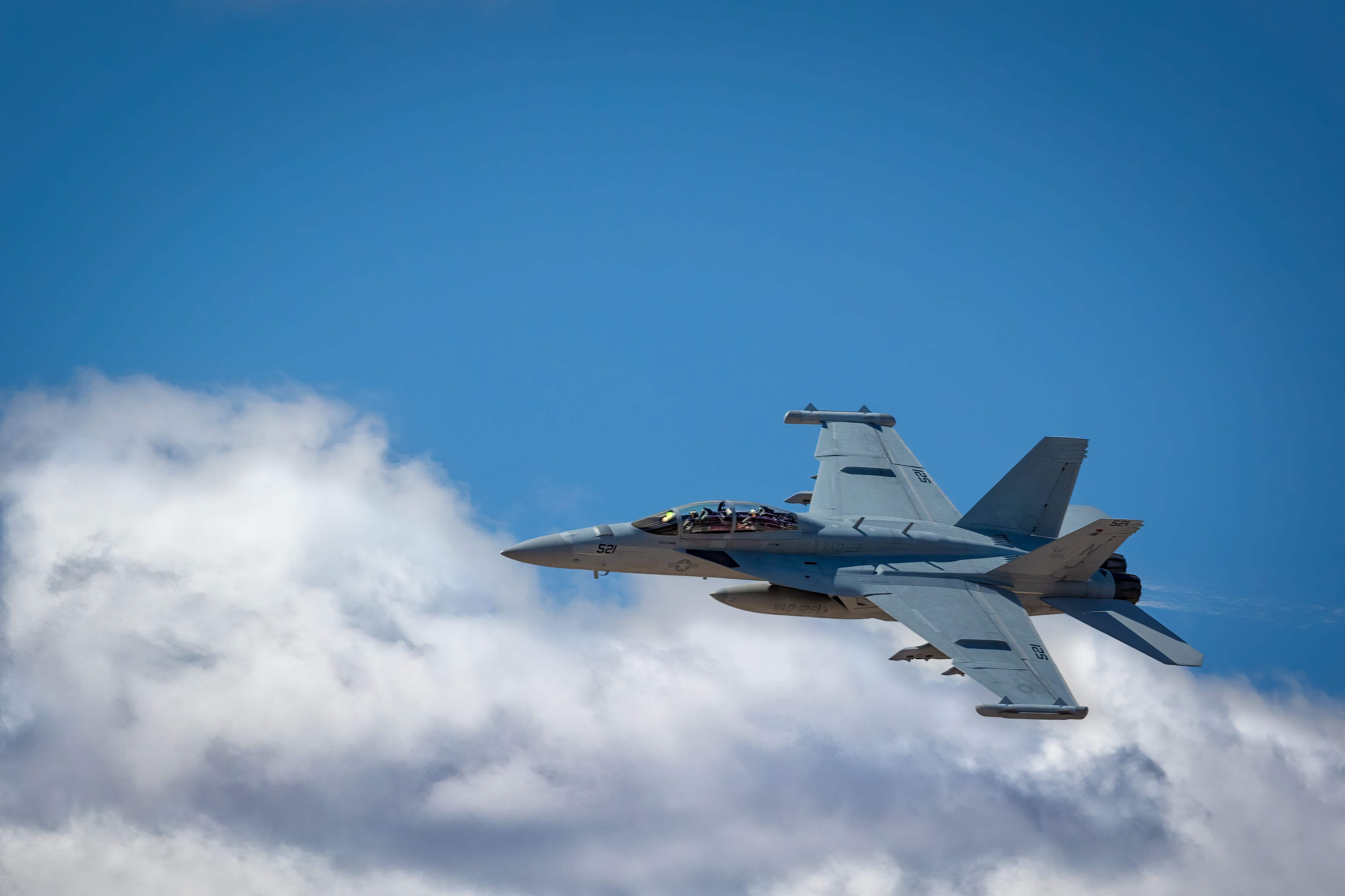 EA-18G Growler: A Complete Guide To The Carrier-Based Version Of