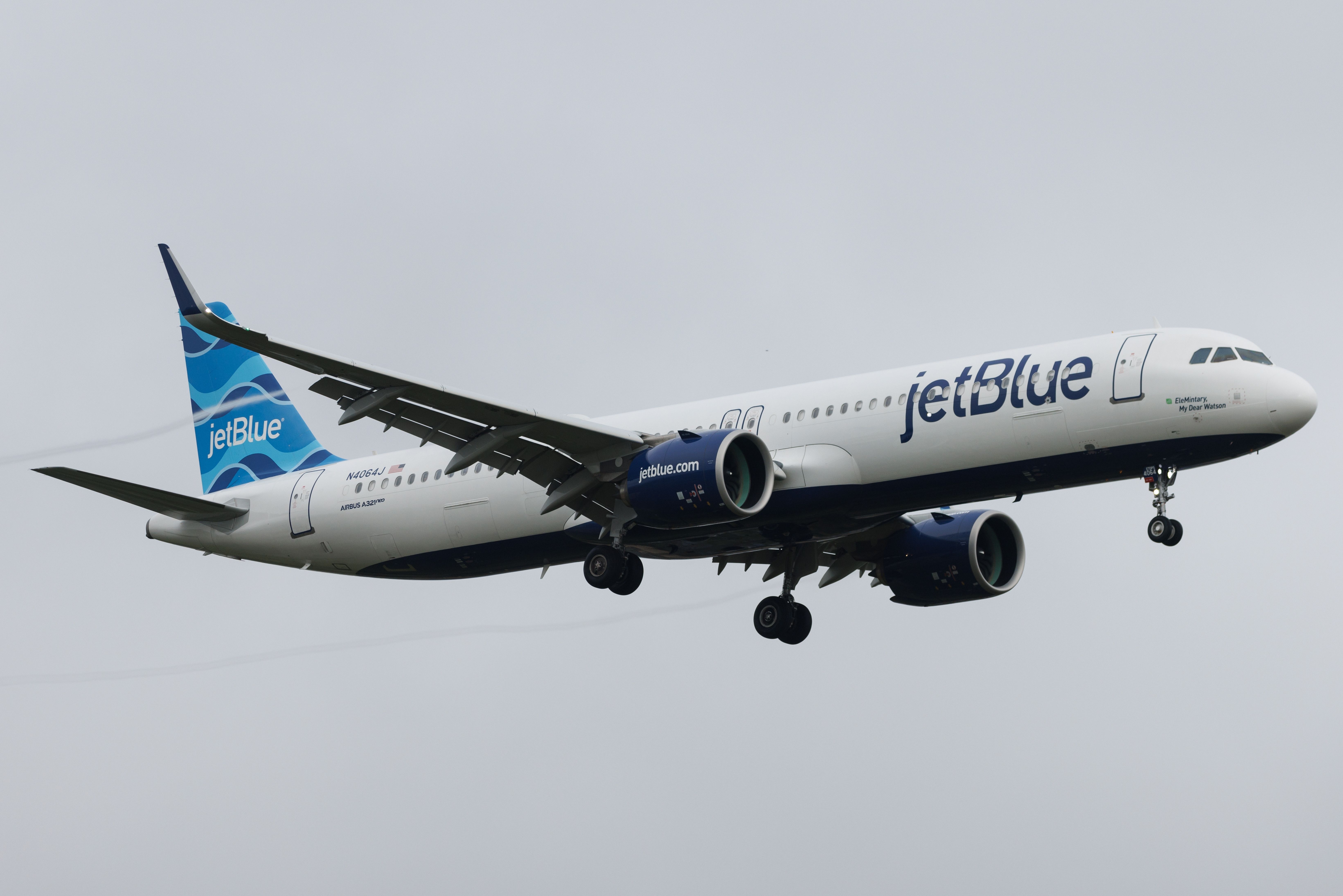 JetBlue Airways Airbus A321neo landing at Heathrow Airport.