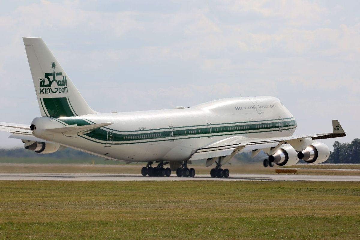 Saudi Boeing 747-400 taking off