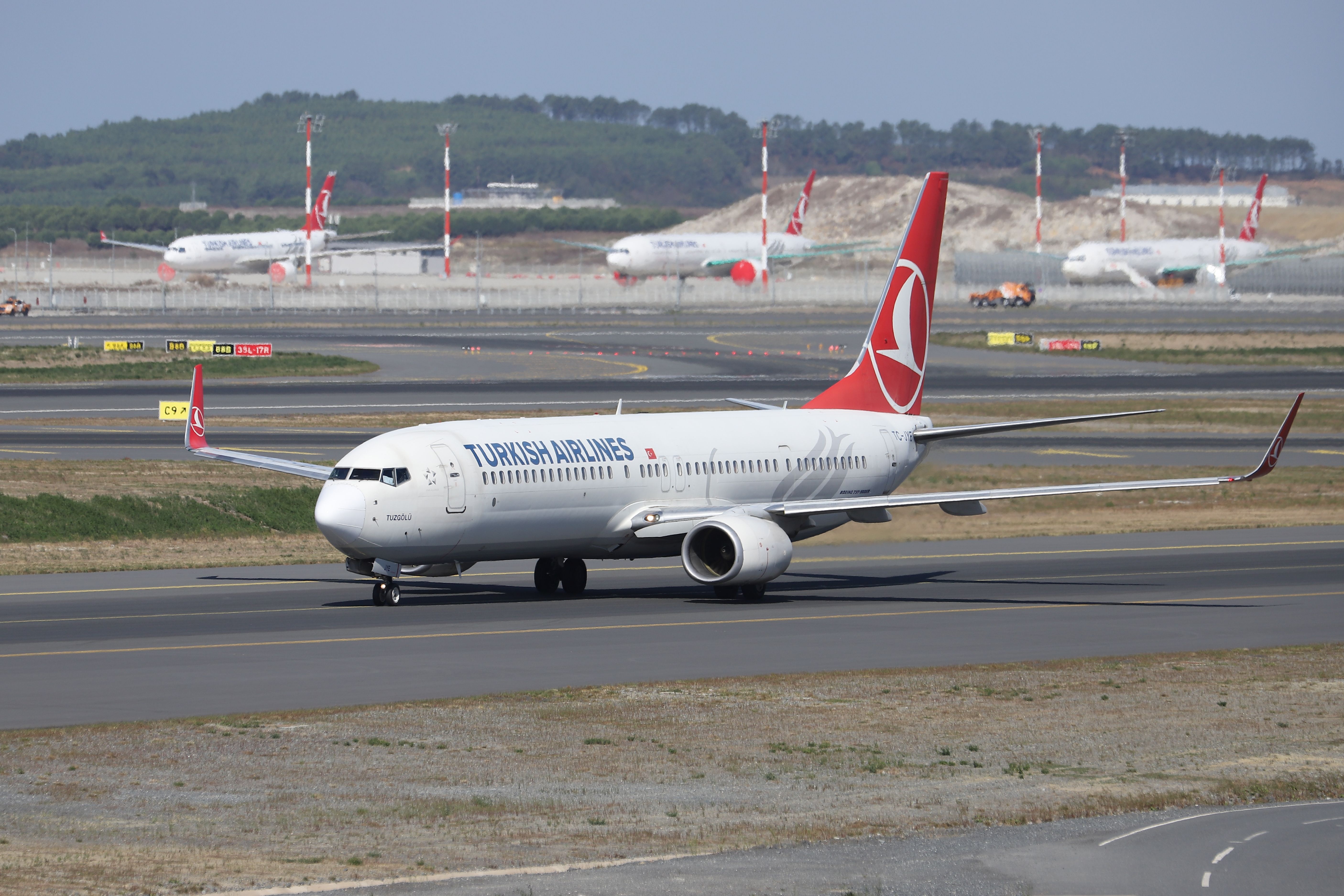 Turkish Airlines Boeing 737NG taxiing on ground