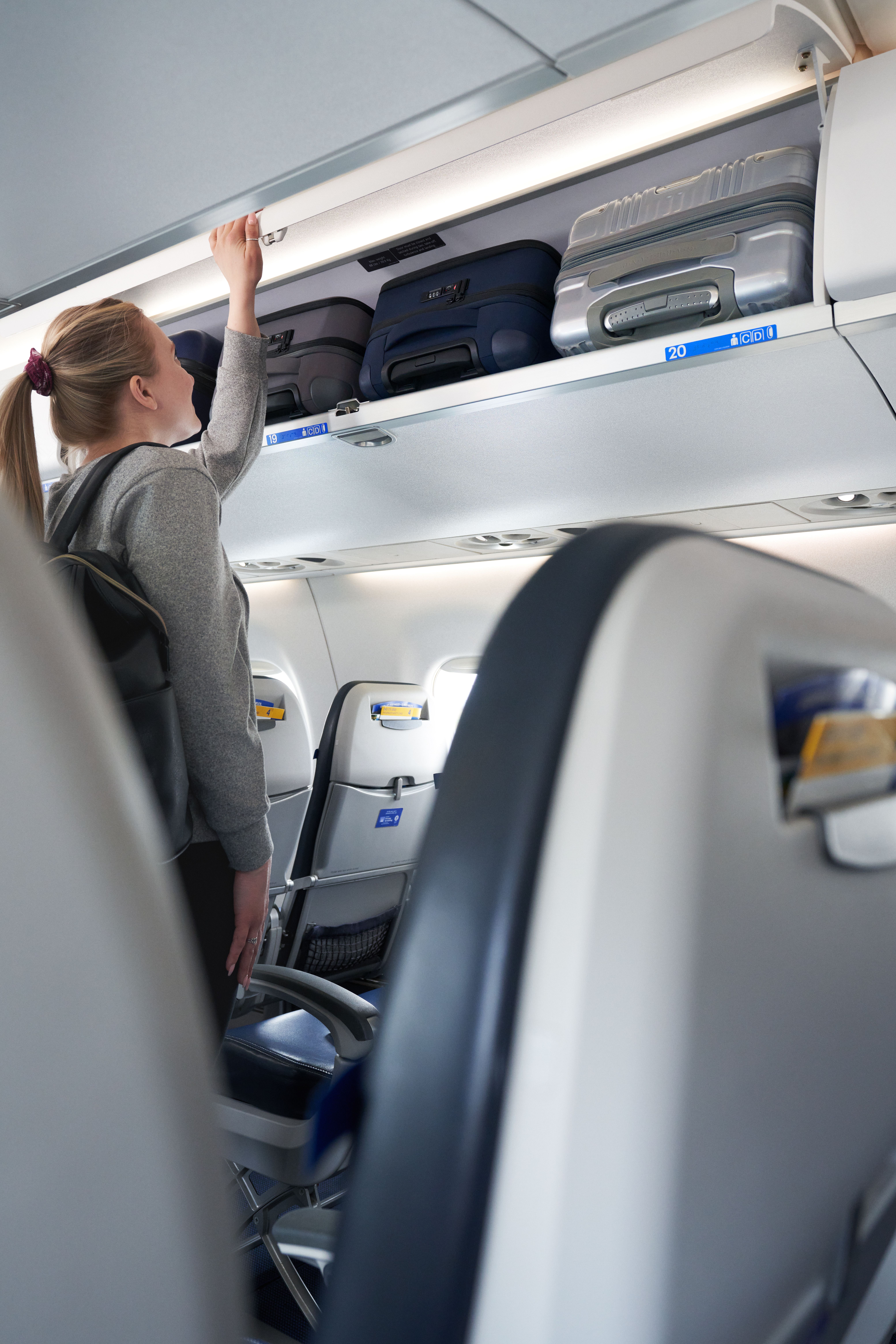 United-E175-BinsAnnouncement