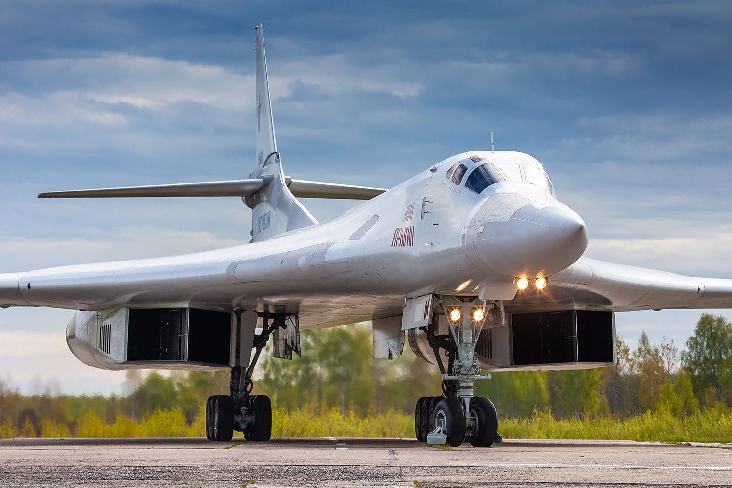 Russian Tupolev TU-160M 