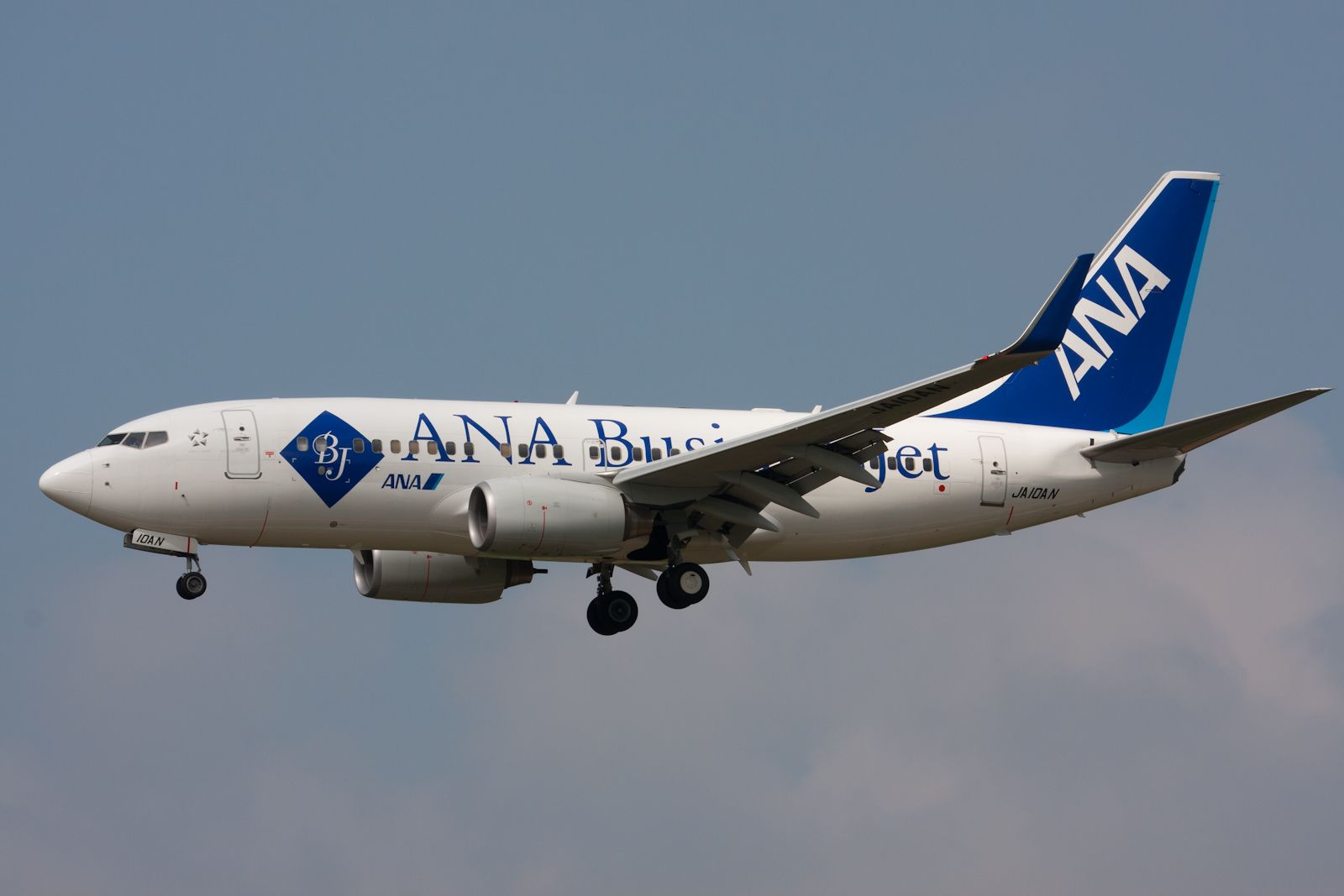 ANA　全日空｜B737-700ER｜Inspiration of JAPAN The “Inspiration of Japan” is back. – Aviationtag