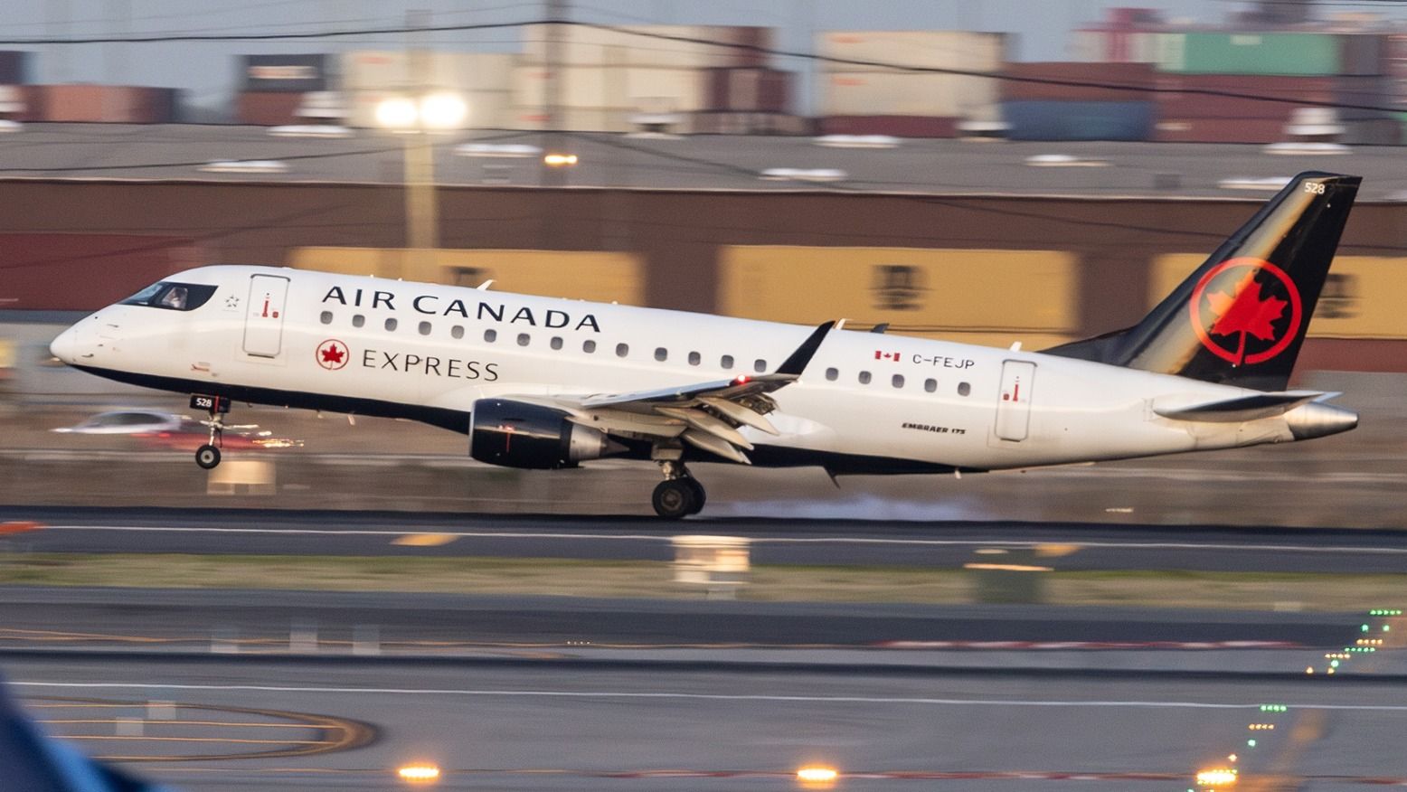 Top 5: The Busiest Air Routes Between The US & Canada