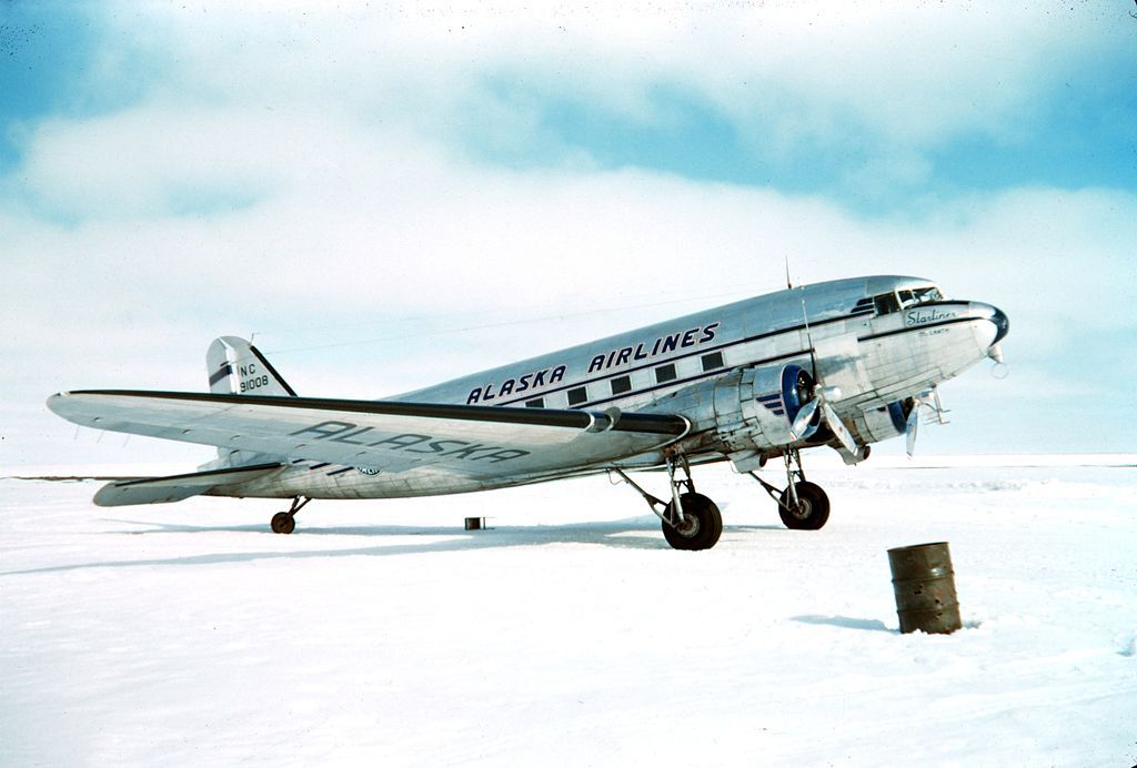 Alaska_Airlines_DC-3_on_ice