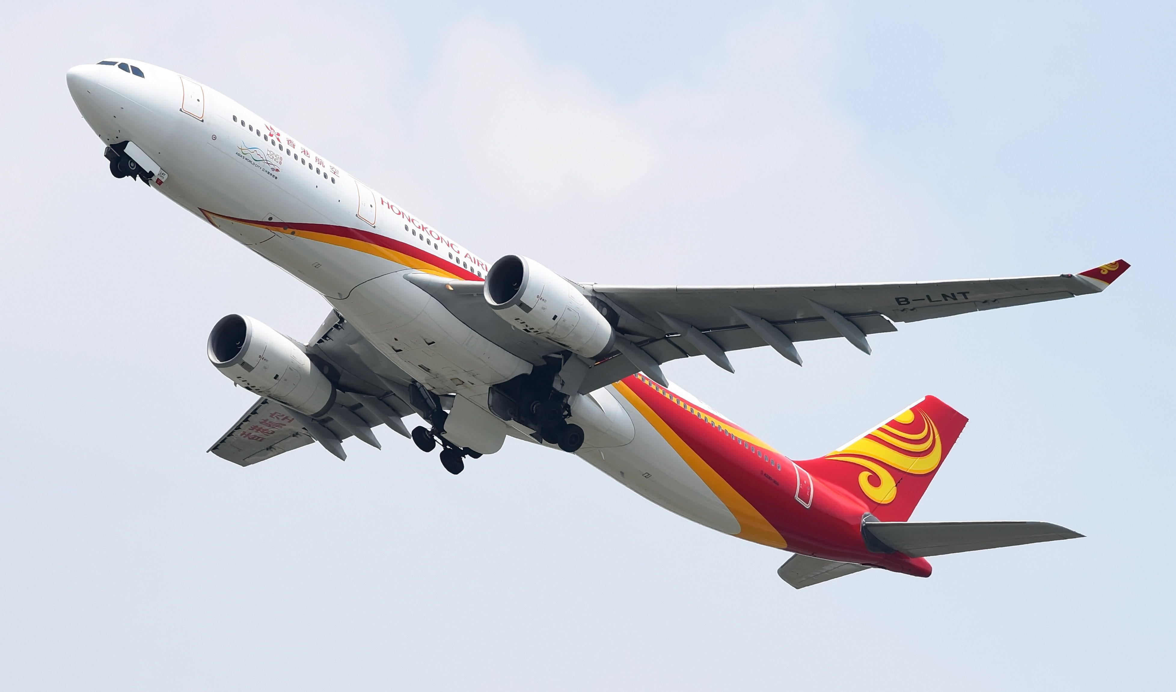 Hong Kong Airlines Airbus A330 taking off from BKK shutterstock_1516321625