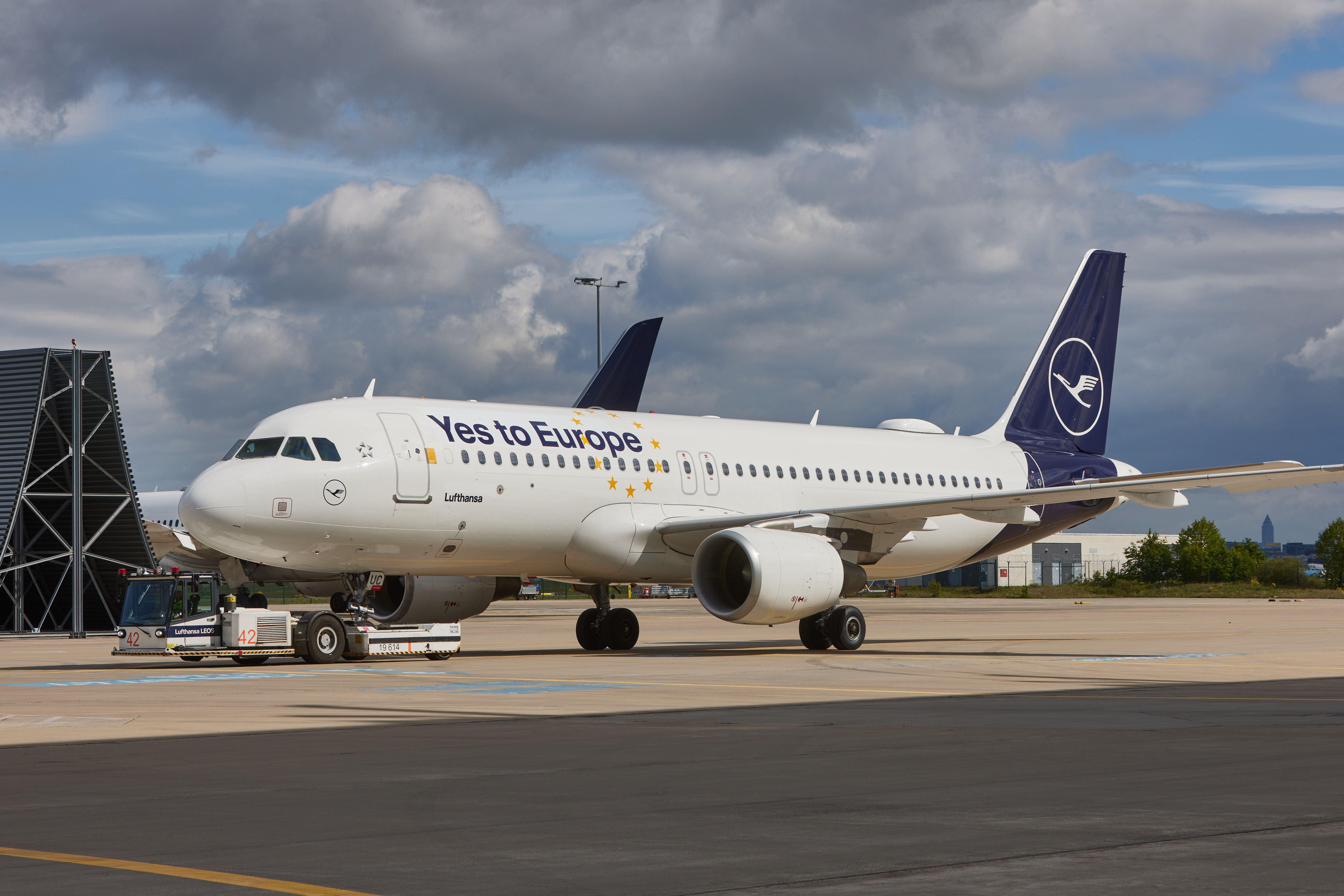 Lufthansa Airbus A320 Yes to Europe campaign at Franfkurt Airport FRA