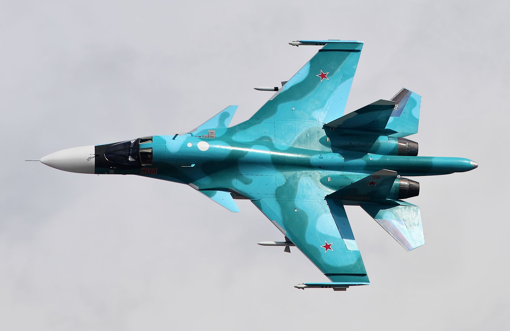 A Sukhoi Su-34 flying in the sky.