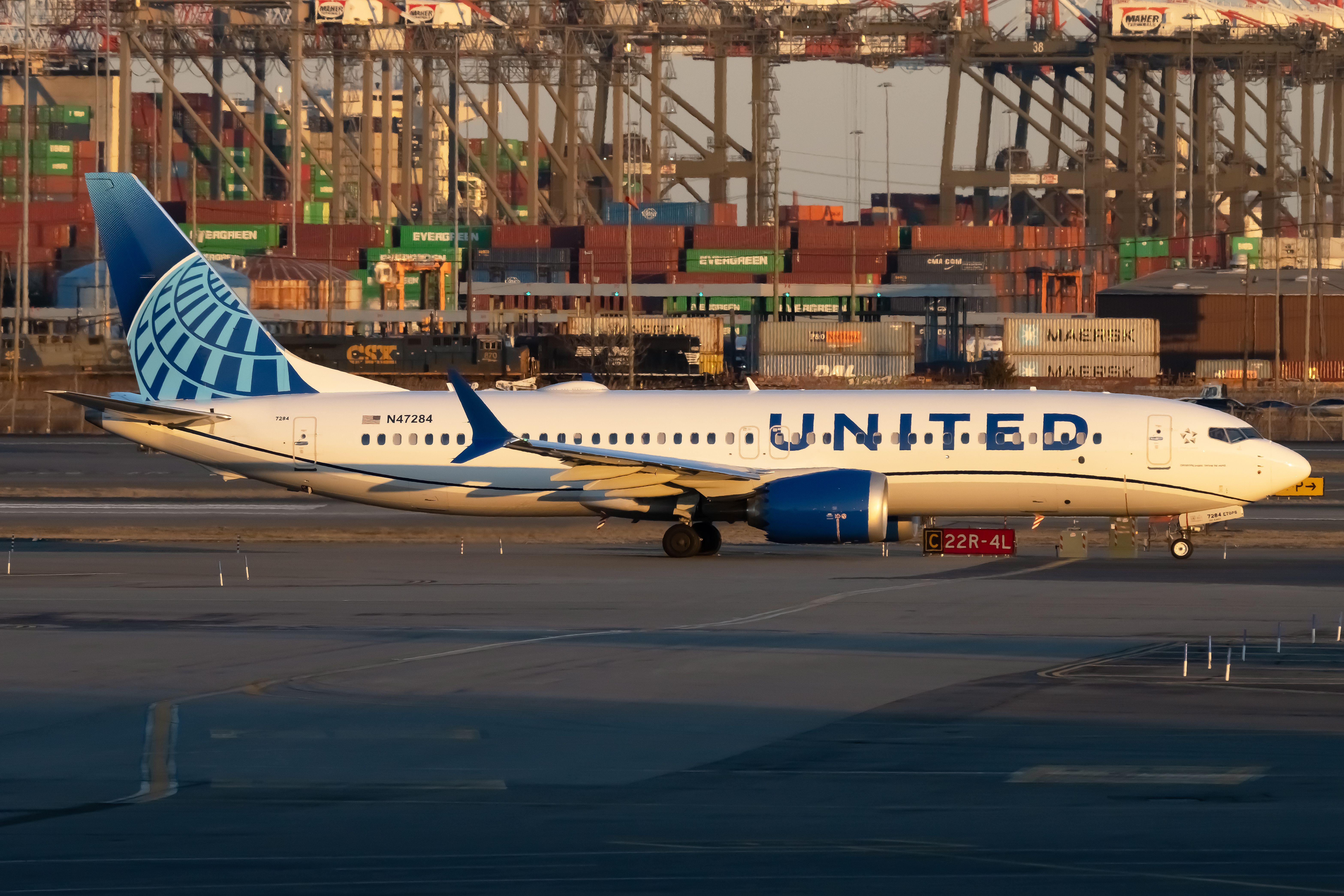United Airlines Boeing 737 MAX 8 Taxiing In Boston