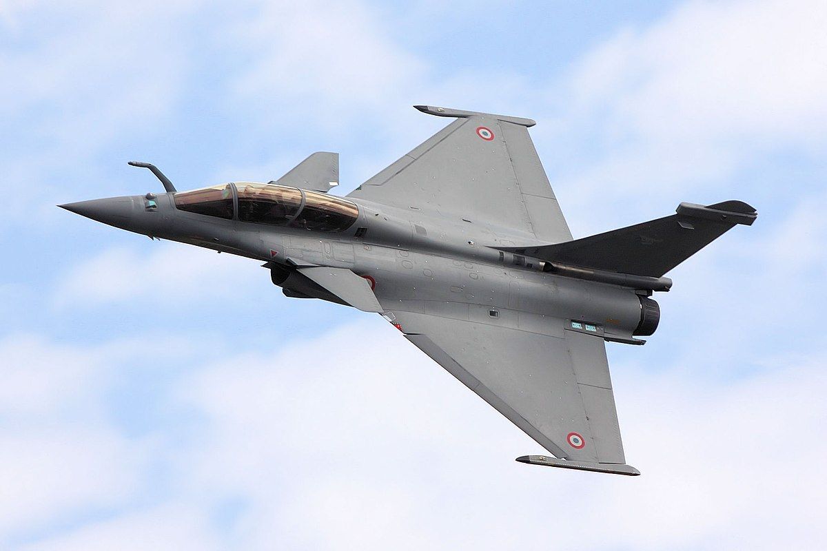  French Rafale flying