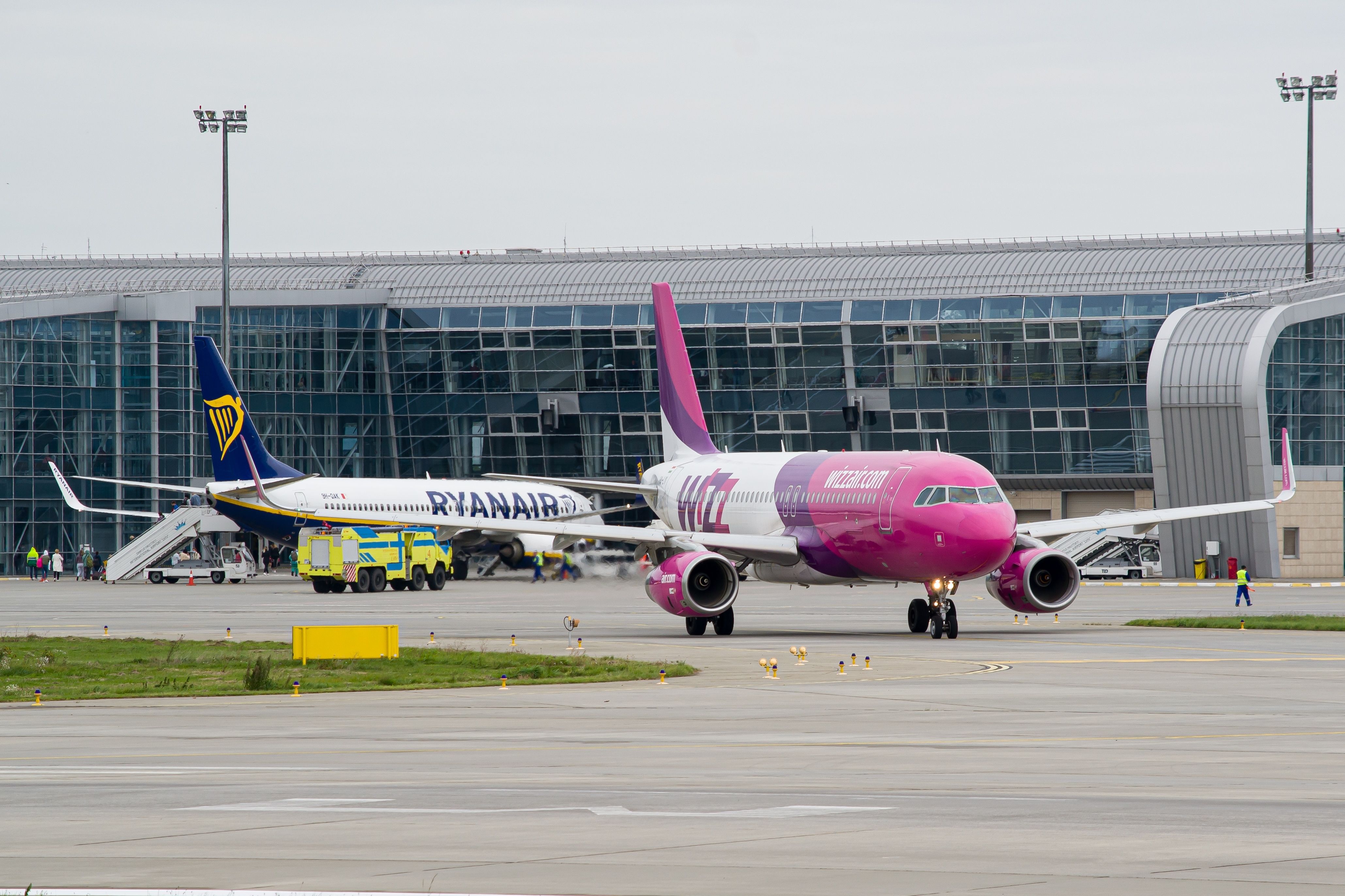 Ryanair Boeing 737 and Wizz Air Airbus A320 in Lviv, Ukraine