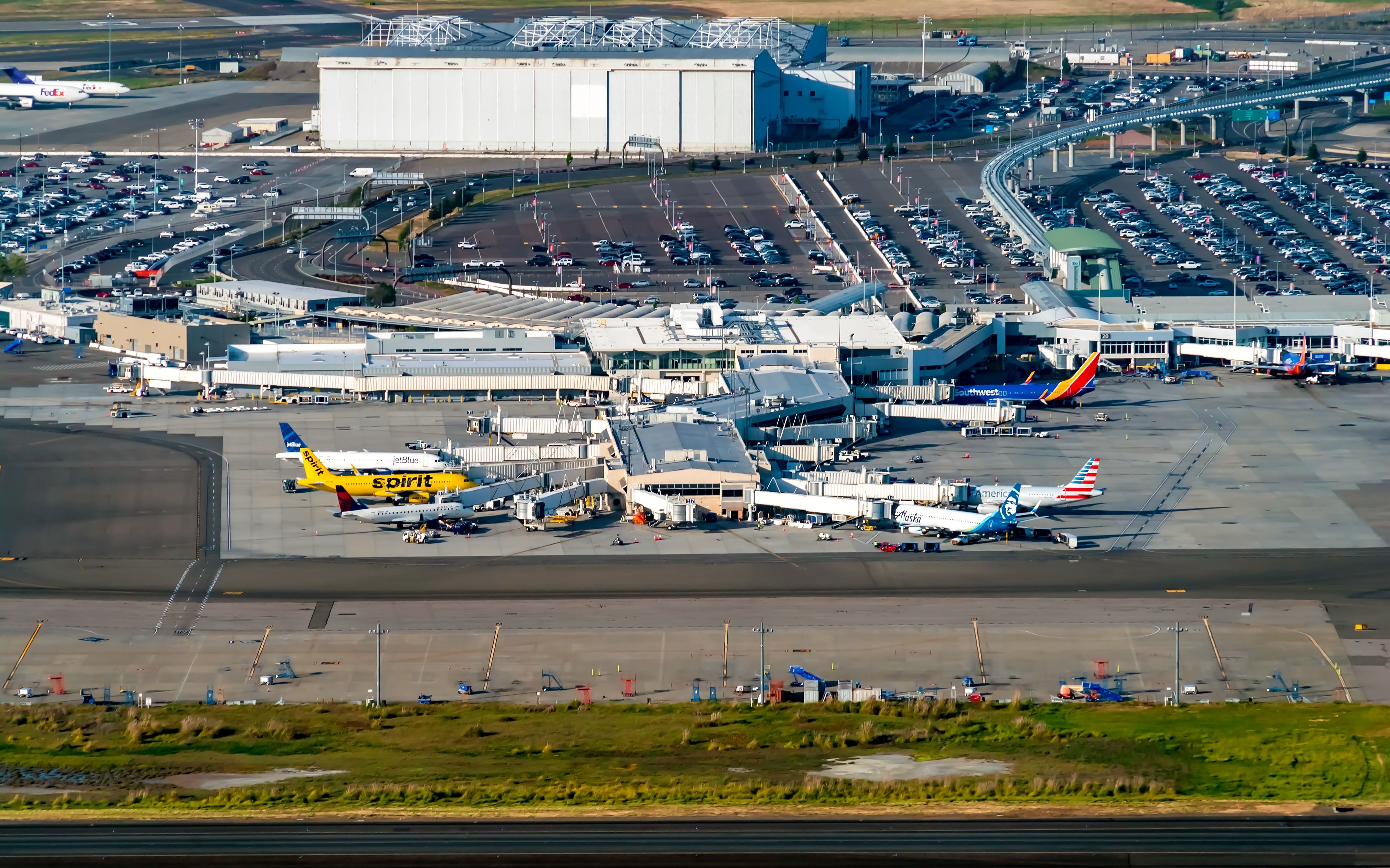 San Francisco and Oakland Airport Battle Escalates With A Lawsuit
