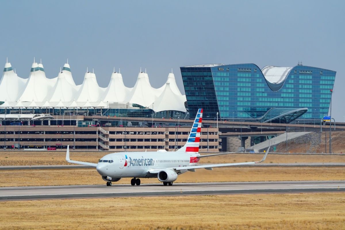 Tee Up Before Takeoff: Denver International Airport Opens New Virtual Golf Lounge