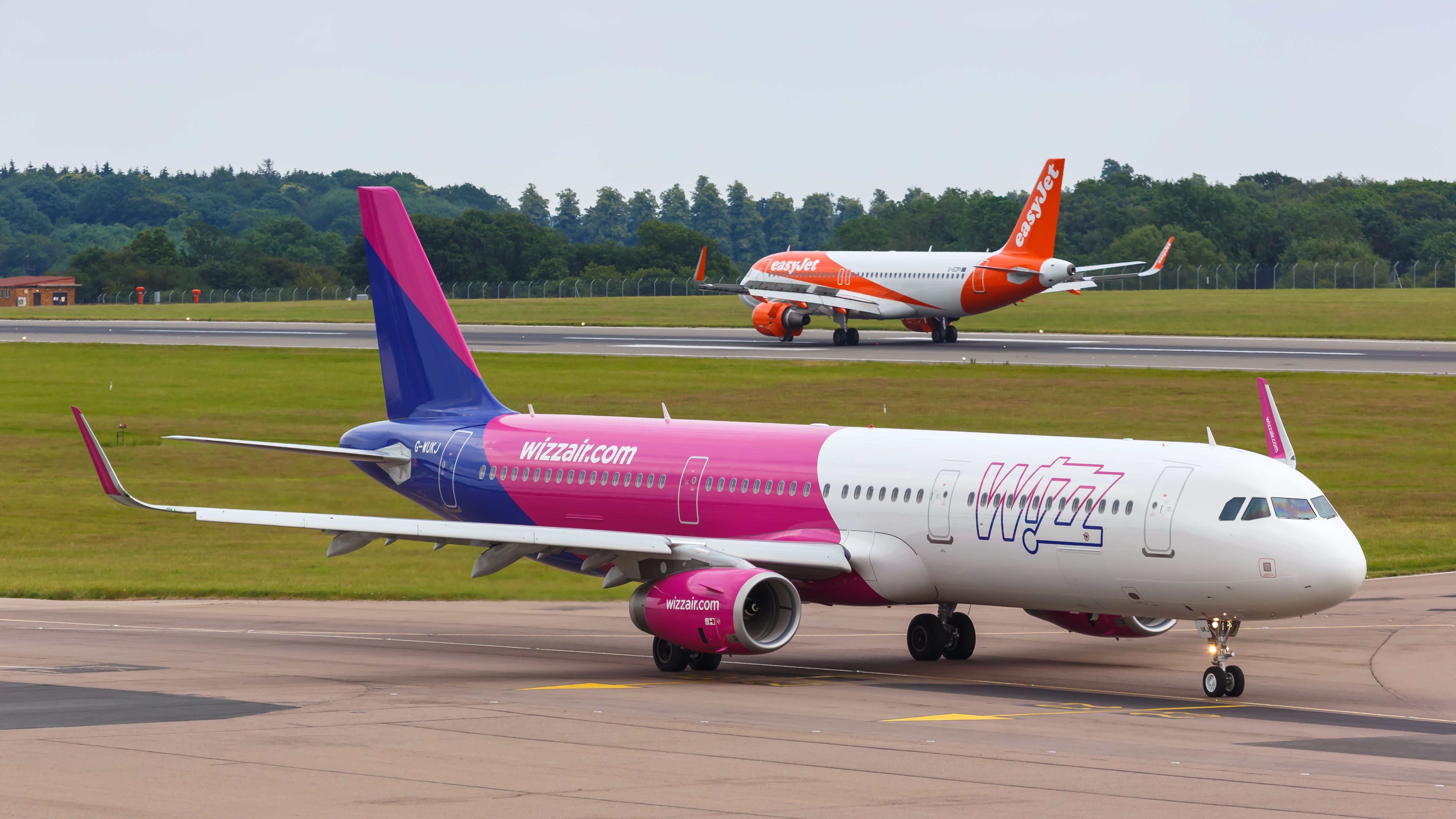 Wizz Air Airbus A321 With easyJet Airbus A320 Behind