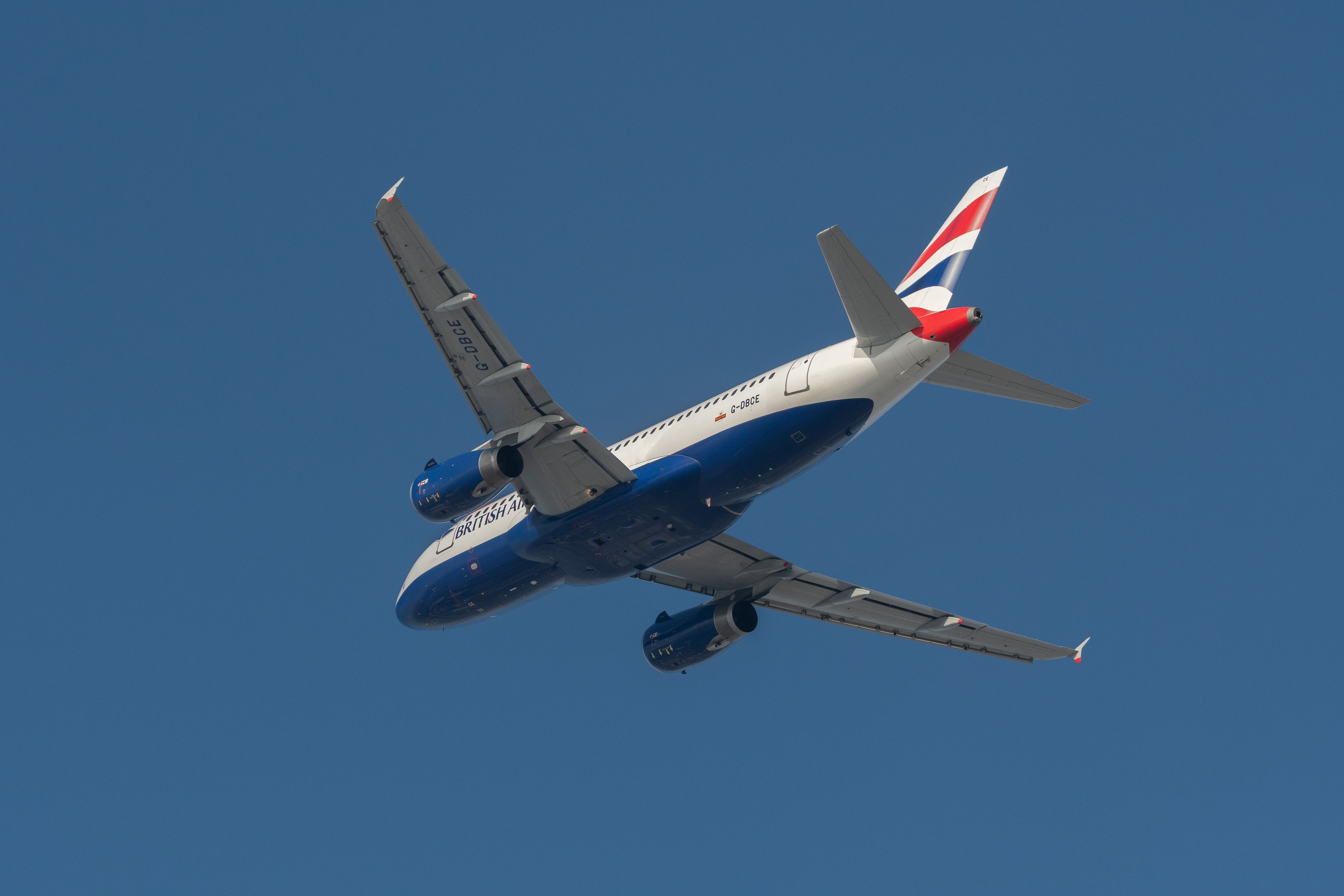 British Airways Airbus A319 aircraft taking off