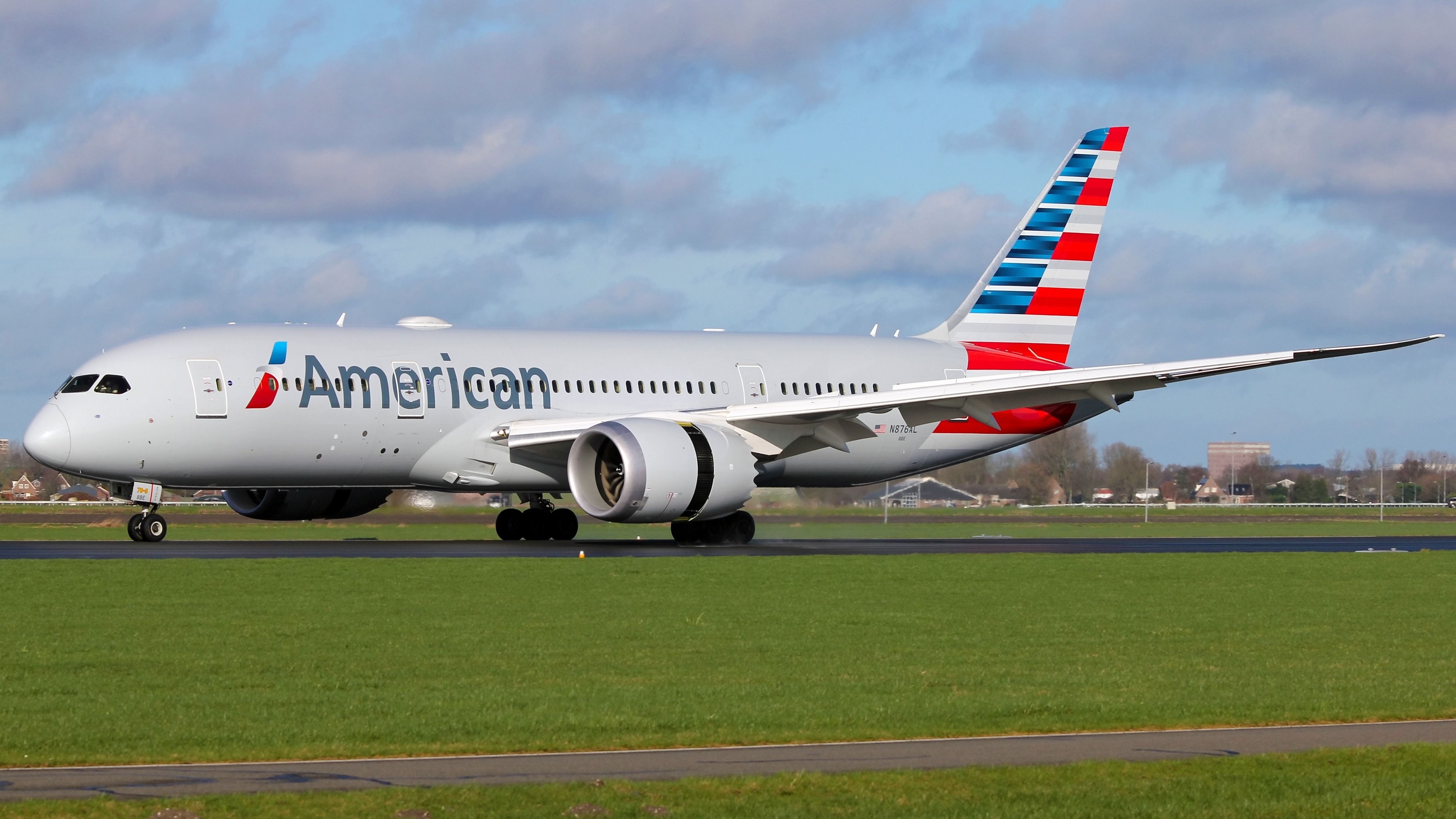 American Airlines Boeing 787-8 Dreamliner in Amsterdam.